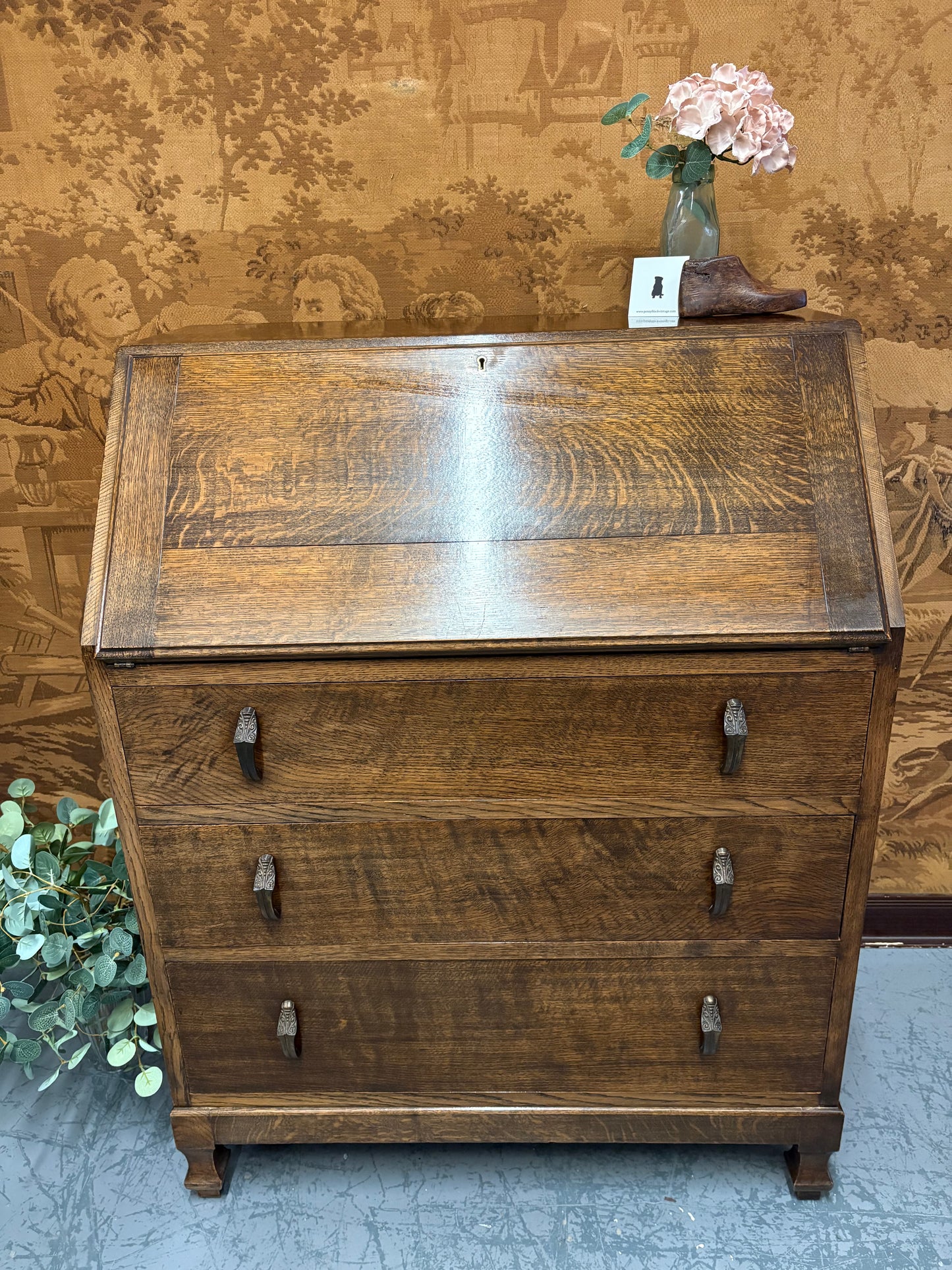 Vintage Fold down Oak bureau writing desk drawers Superb item