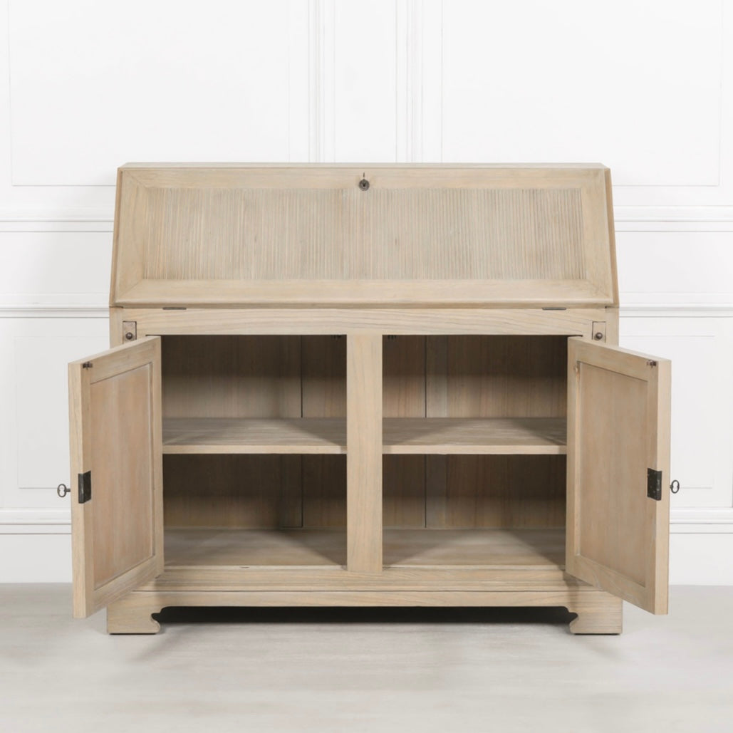 Rustic wooden bureau desk in solid cedar wood lockable