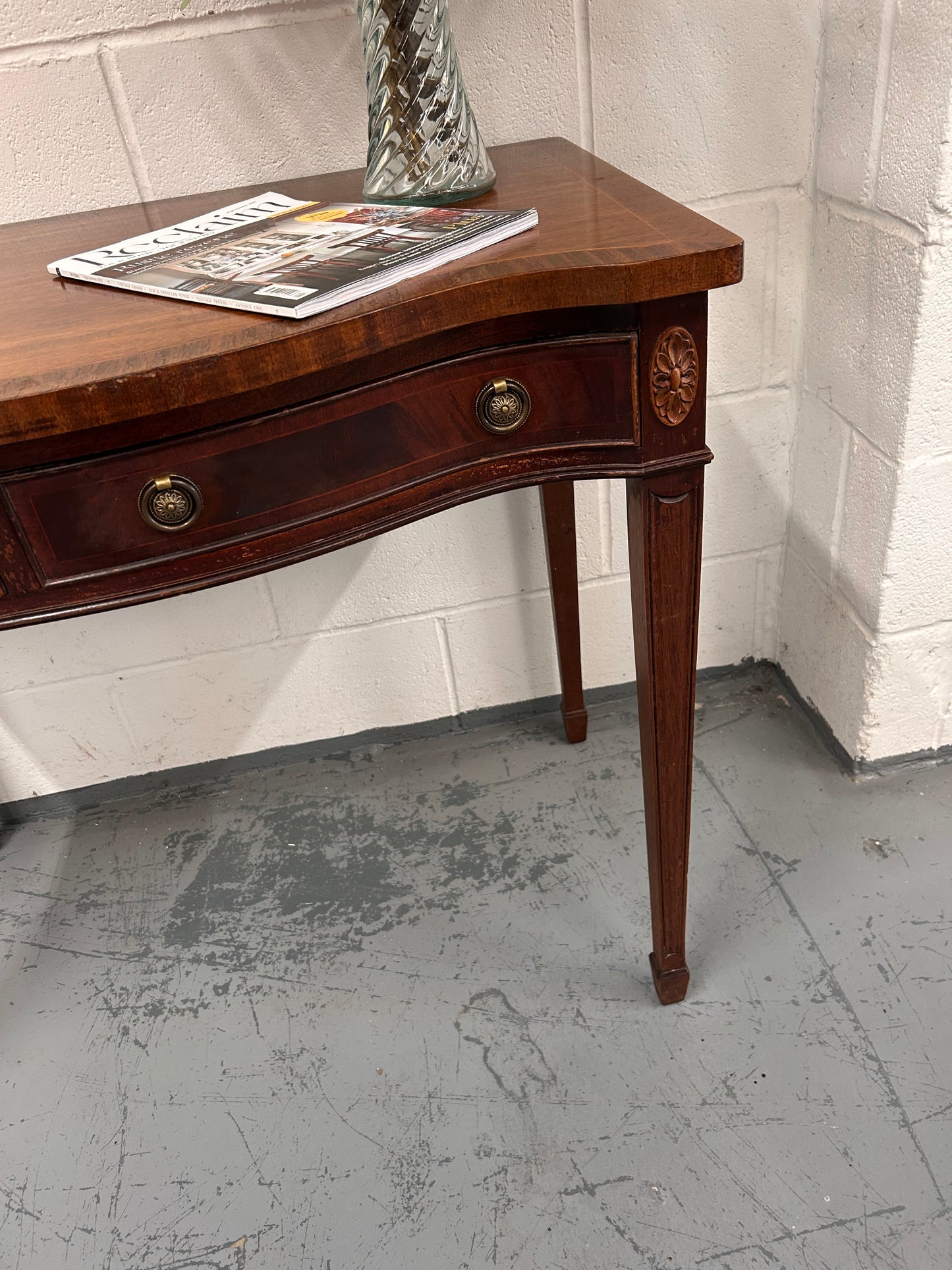 Vintage 1980’s Mahogany side table /writing desk elegant item nice condition