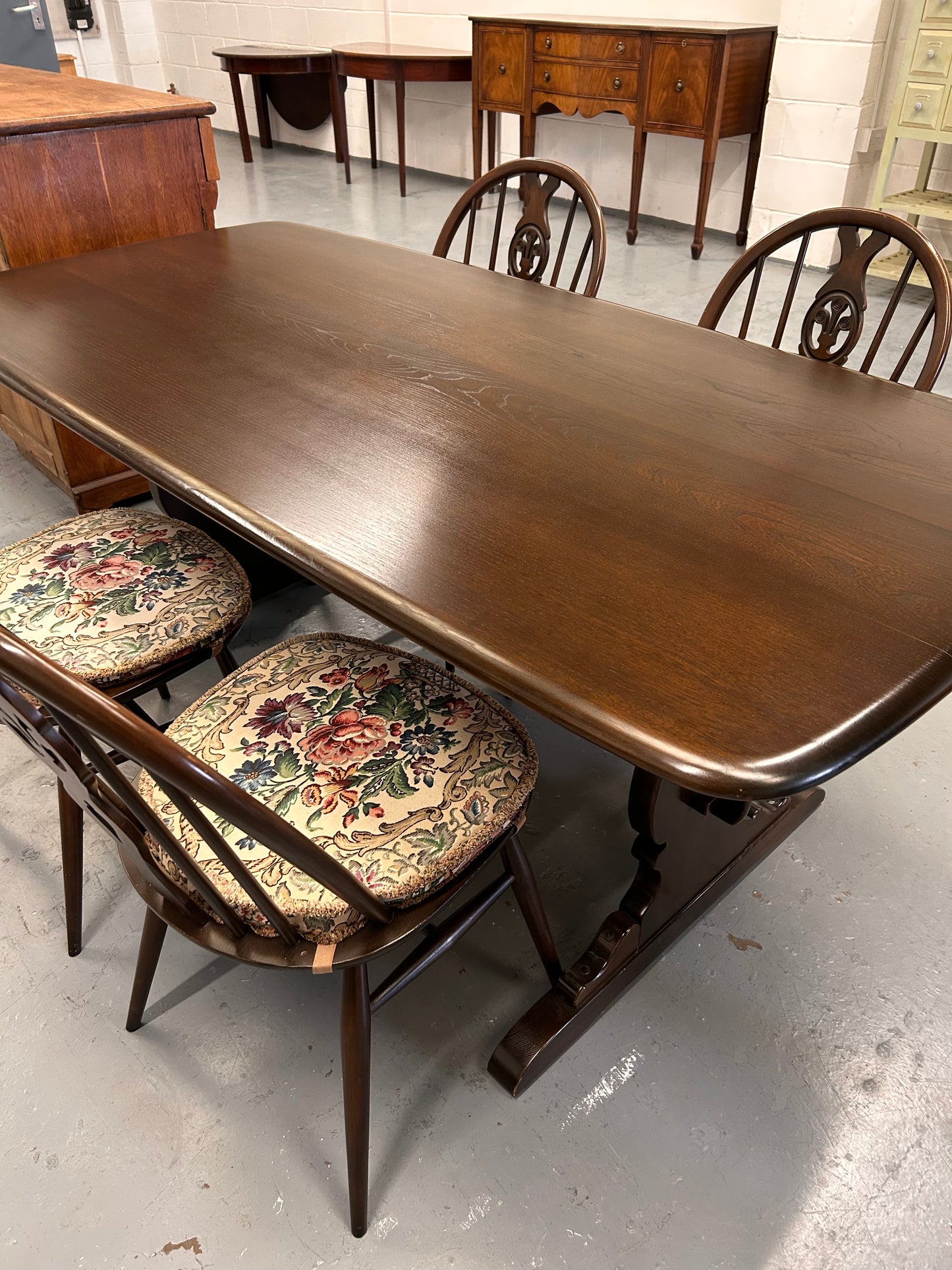 ERCOL ‘Old Colonial’ Vintage dining table with four chairs
