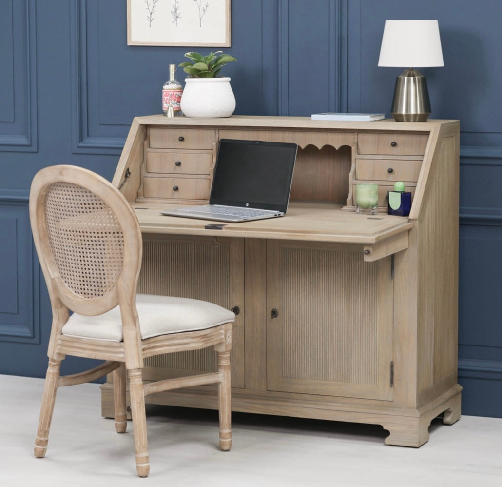 Rustic wooden bureau desk in solid cedar wood lockable