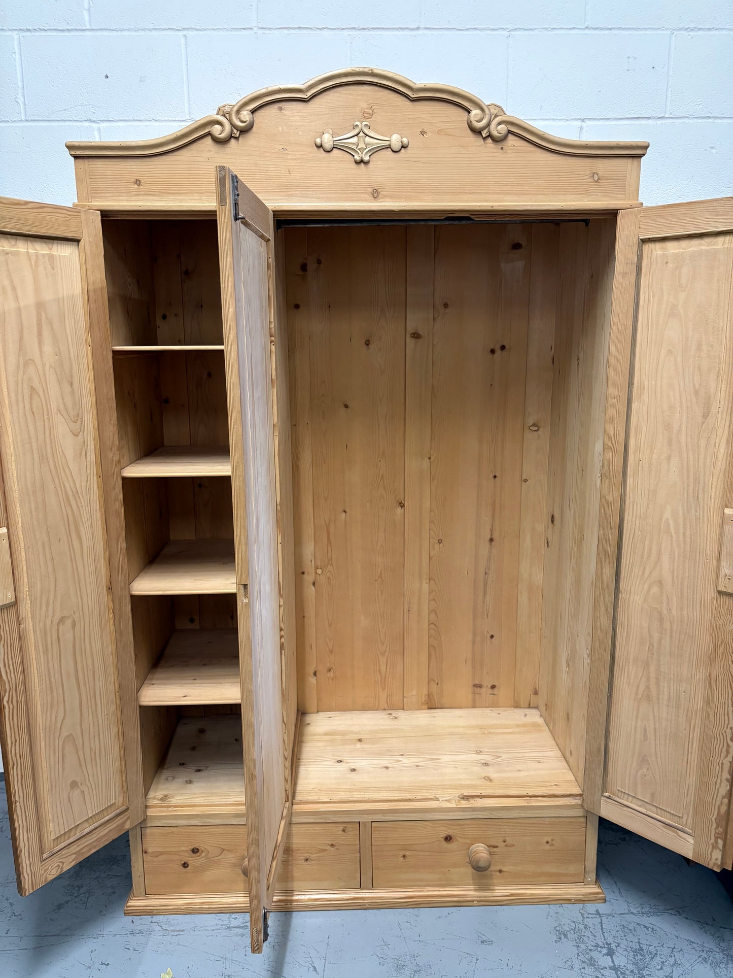 Dutch antique pine triple wardrobe beautiful clean tidy condition