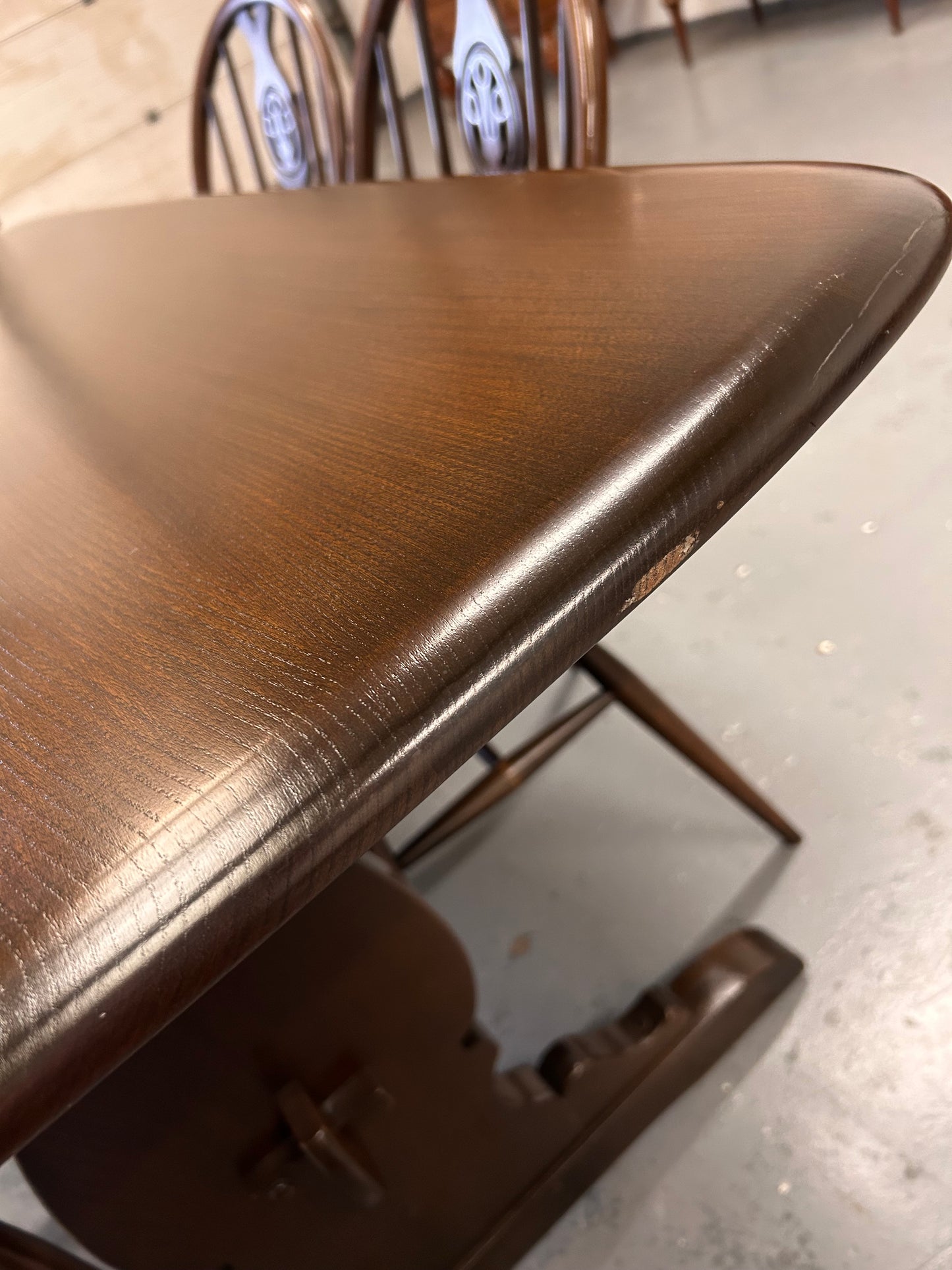 ERCOL ‘Old Colonial’ Vintage dining table with four chairs