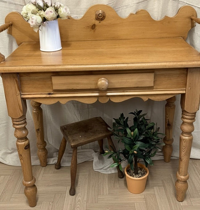 Country Farmhouse Style Quality Pine Washstand / Table - One Drawer - Towel Rail