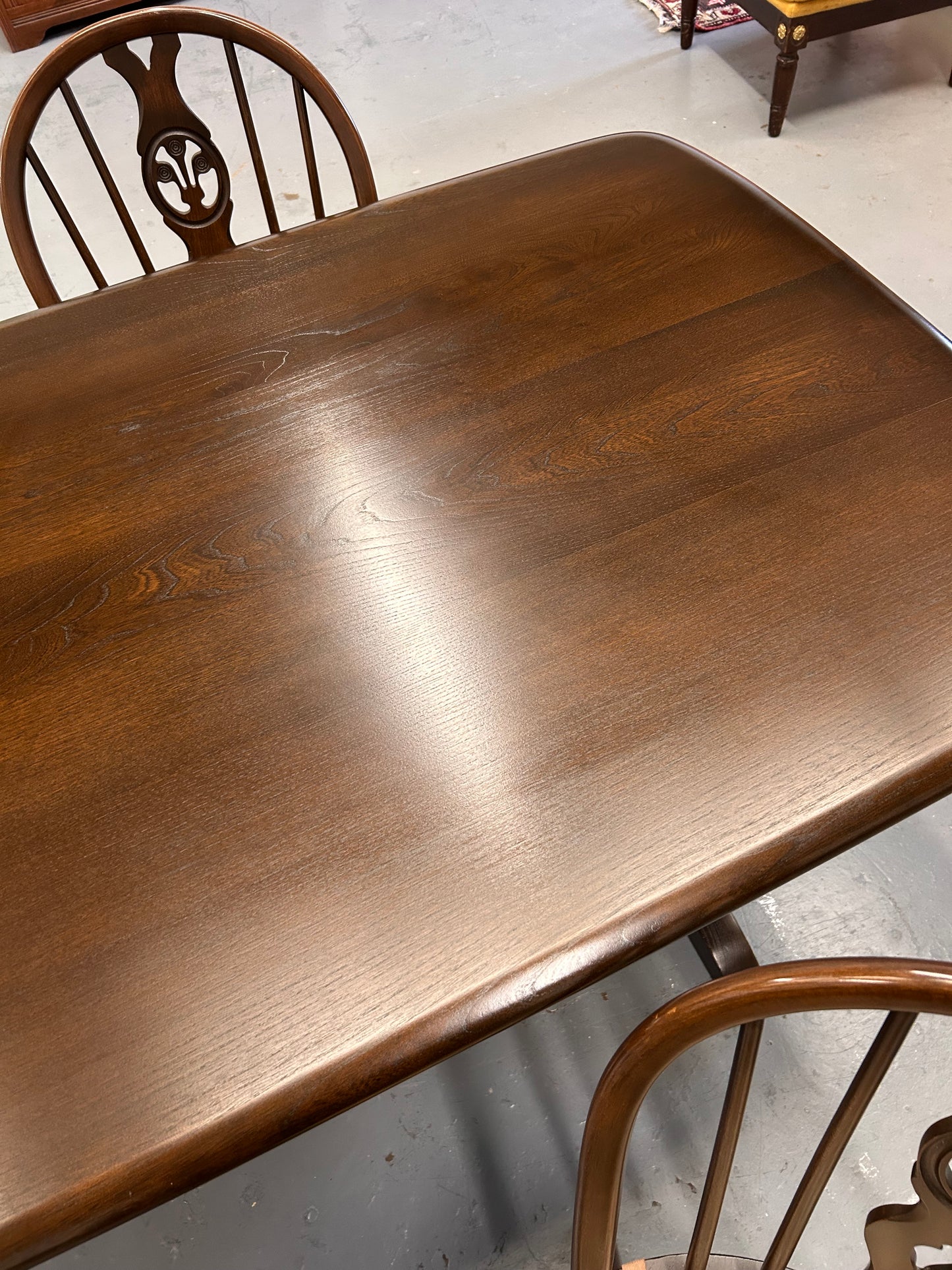 ERCOL ‘Old Colonial’ Vintage dining table with four chairs