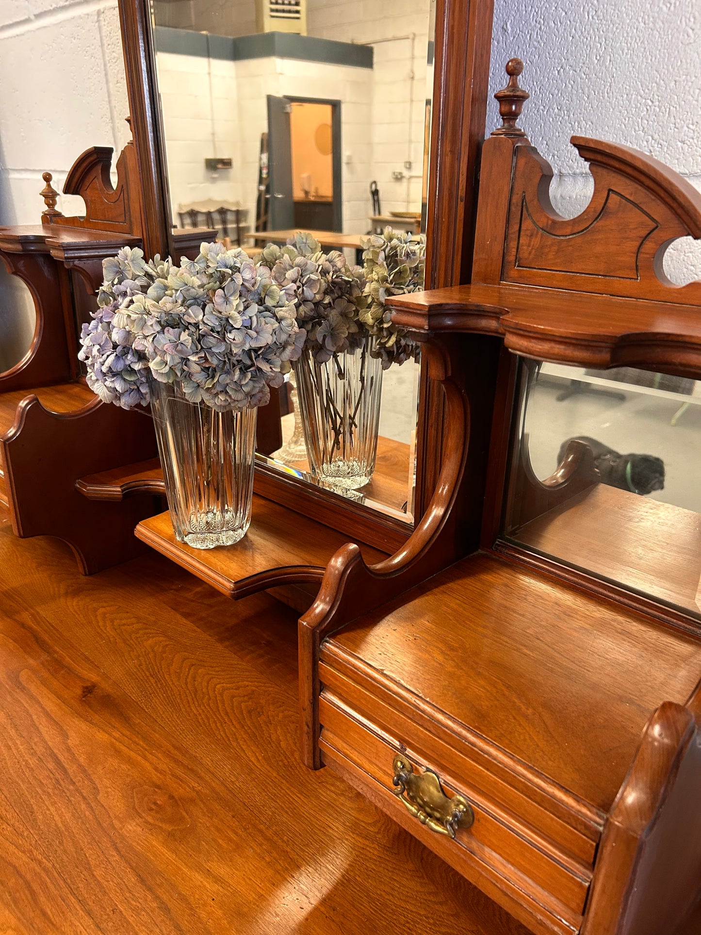Beautiful washstand from the 1900s with a mirror and marble top tiled back excellent condition