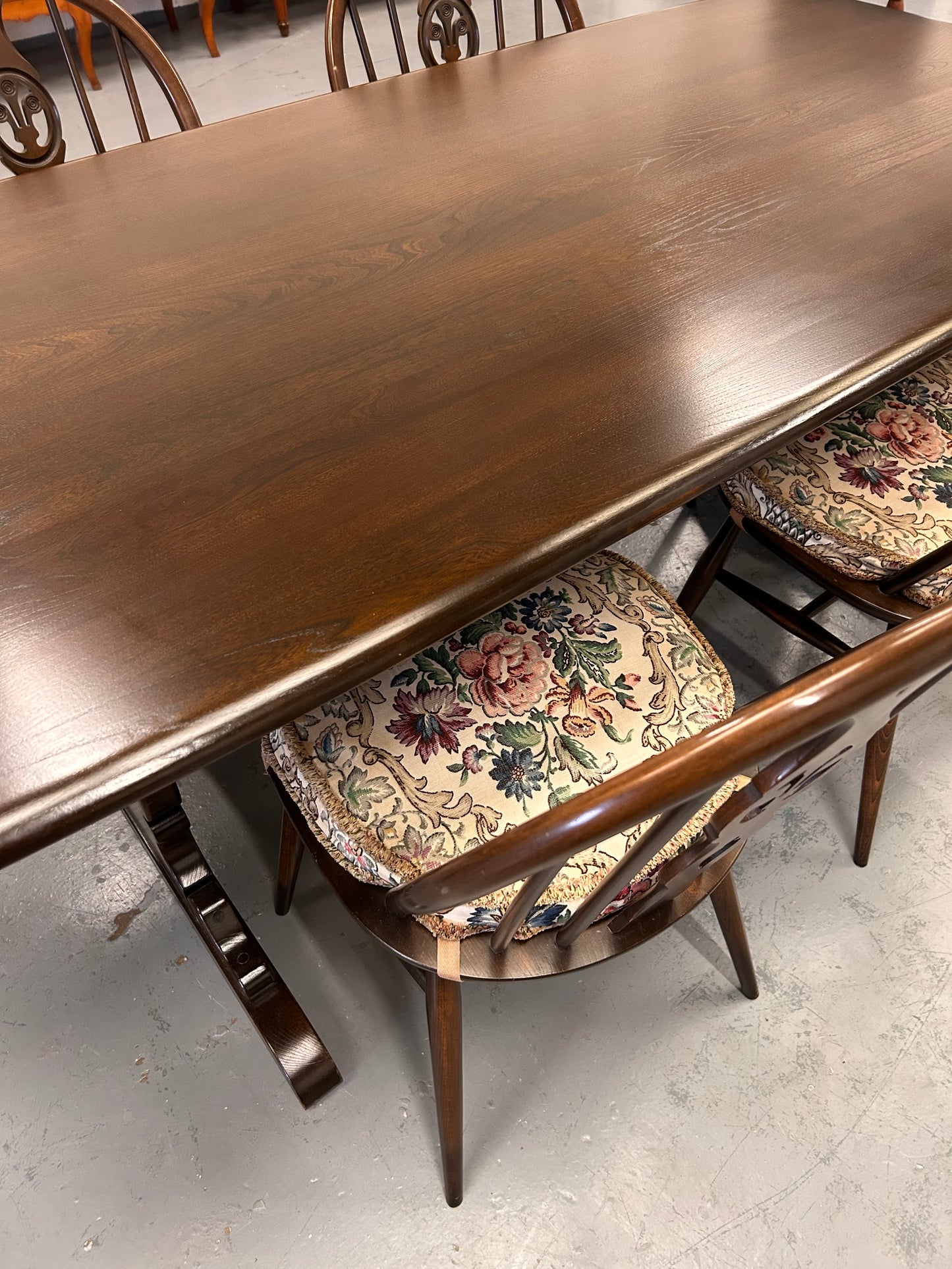 ERCOL ‘Old Colonial’ Vintage dining table with four chairs
