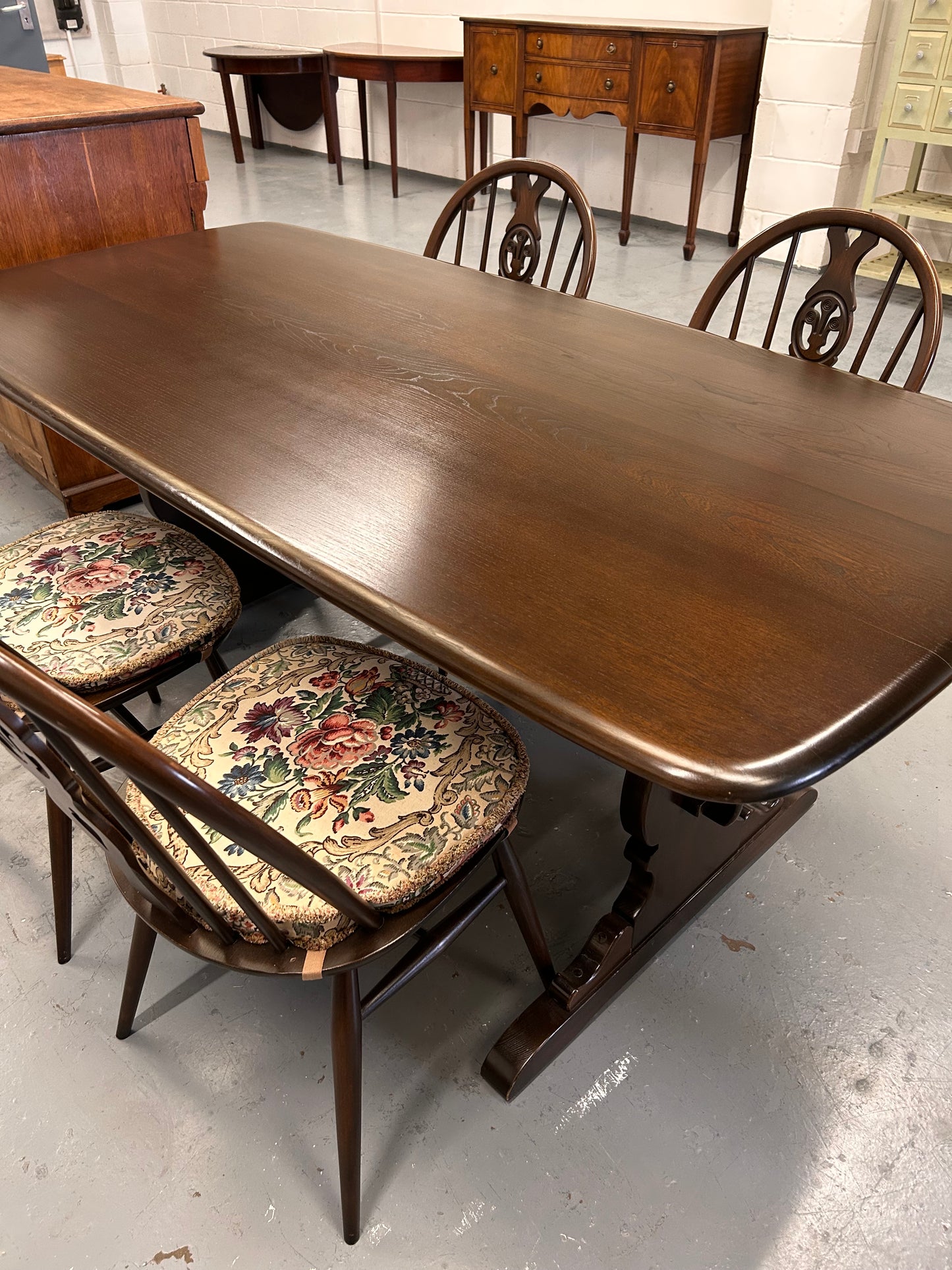ERCOL ‘Old Colonial’ Vintage dining table with four chairs