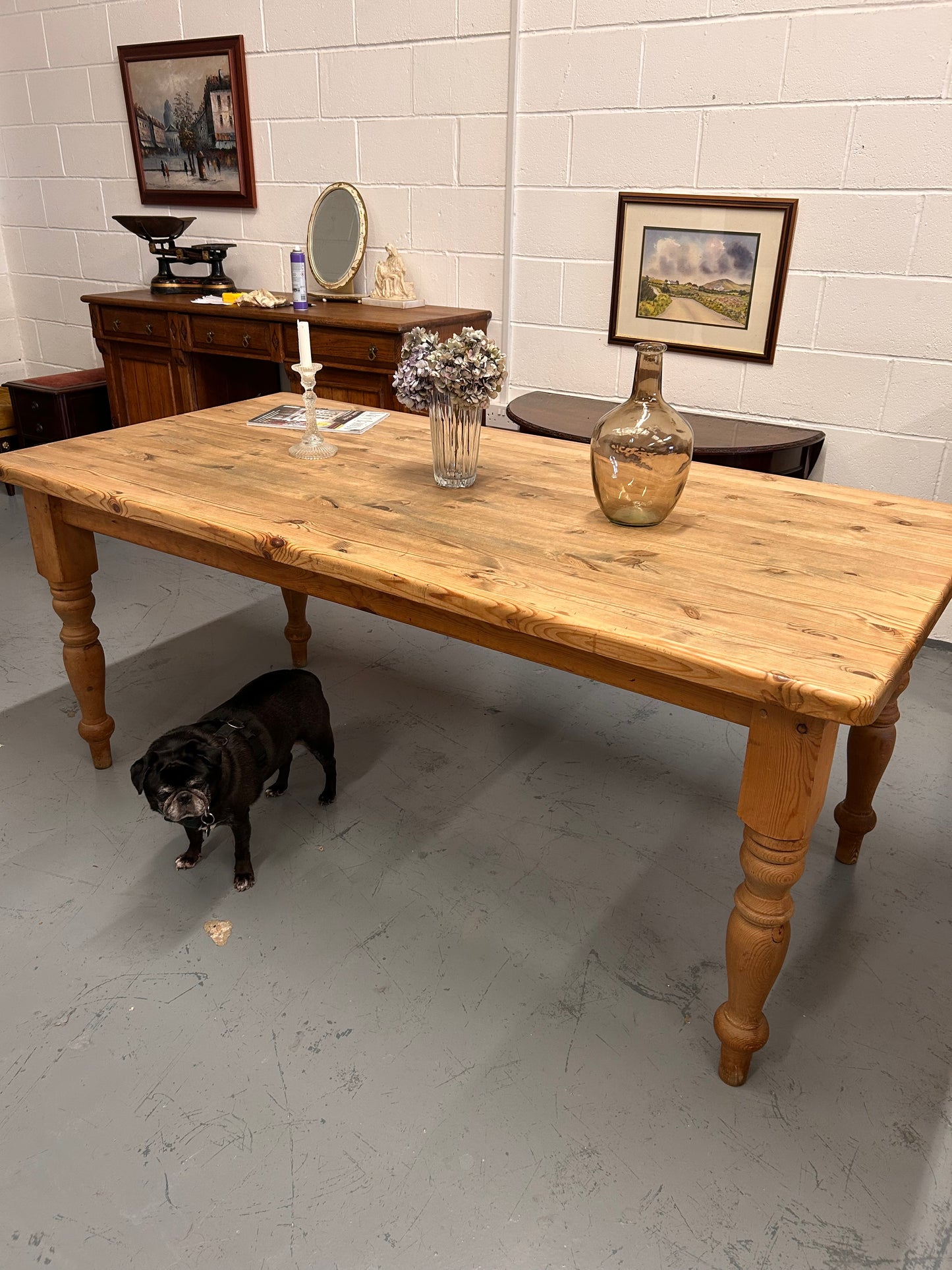 Classic design Large Vintage Farmhouse table thick wooden top Seat up-to 8 people