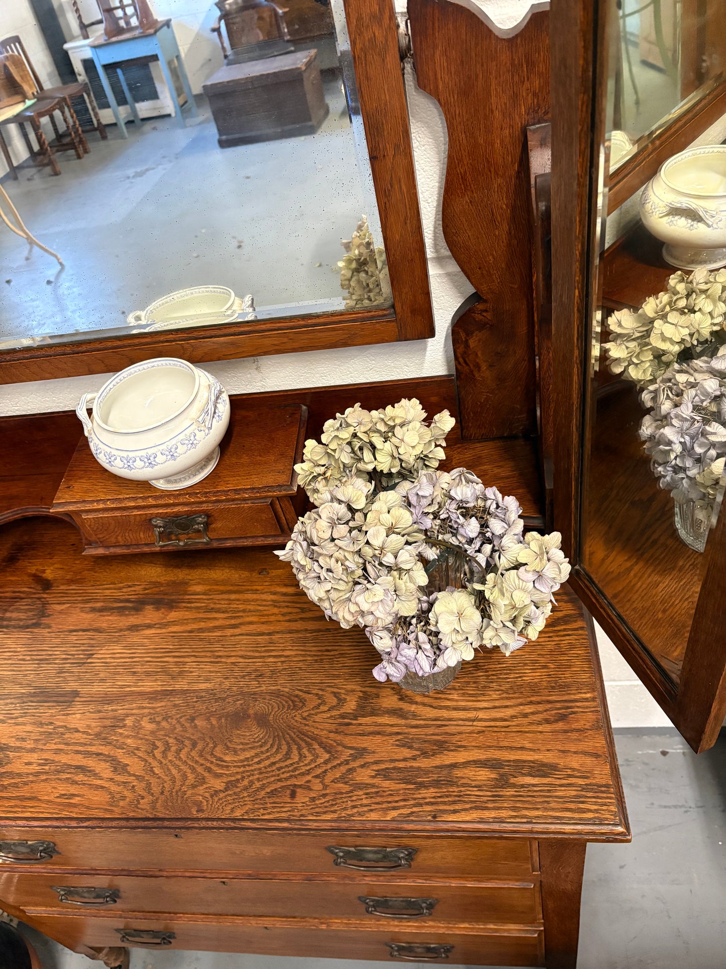 Edwardian Oak Antique Dressing Chest of Drawers with Mirrors