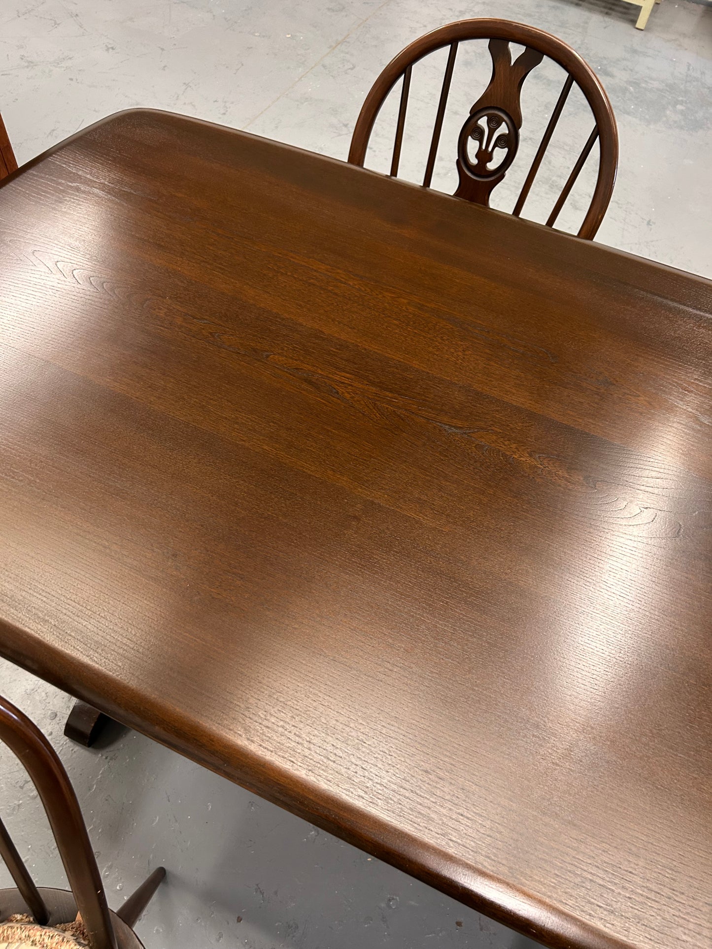 ERCOL ‘Old Colonial’ Vintage dining table with four chairs