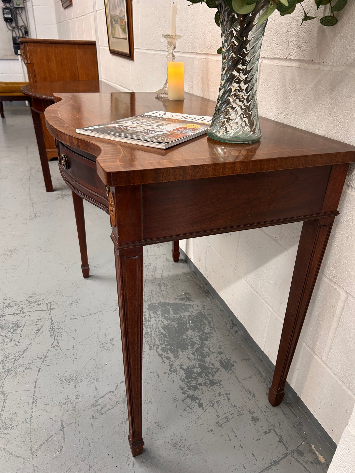 Vintage 1980’s Mahogany side table /writing desk elegant item nice condition