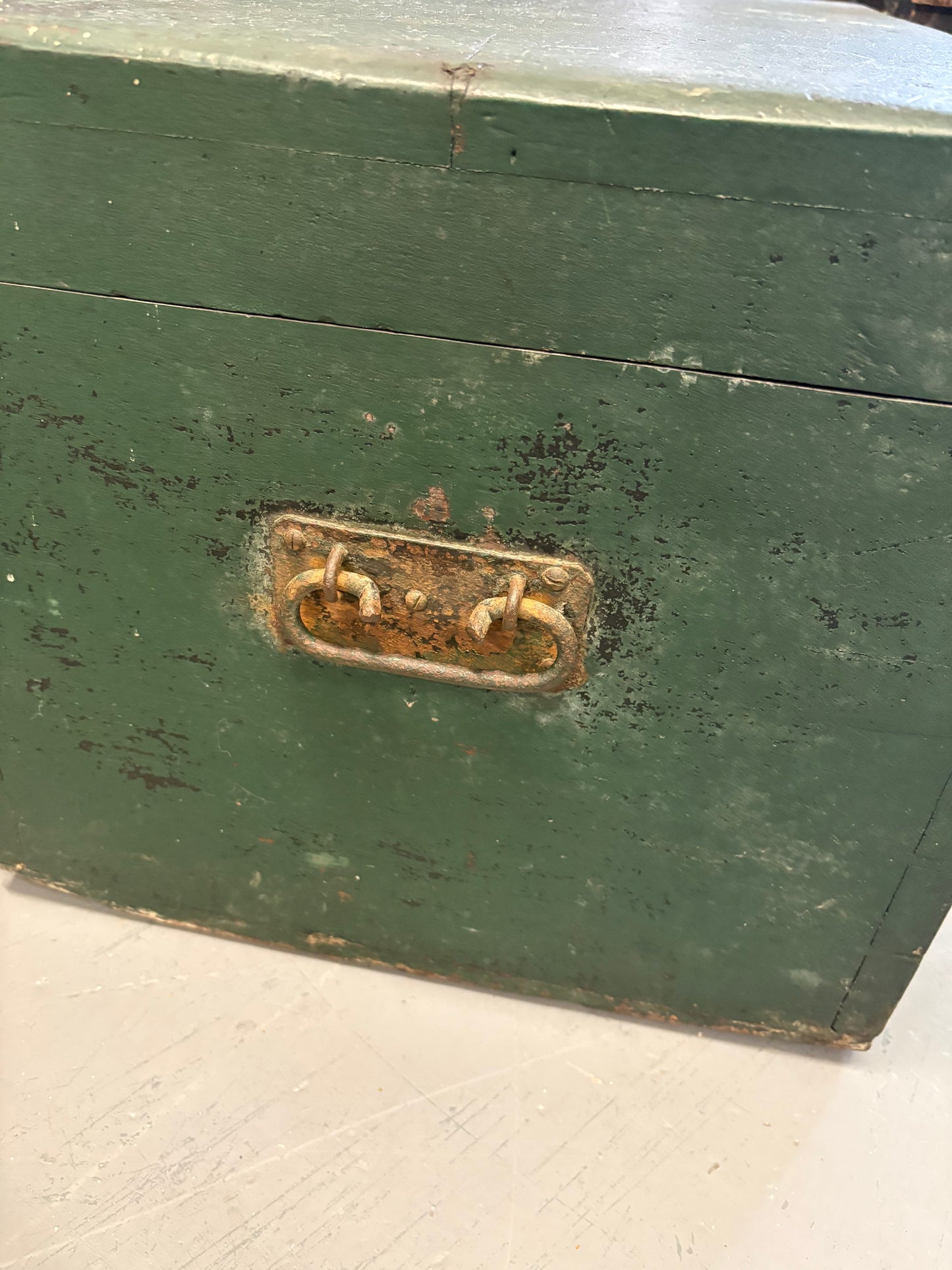 Green vintage wooden carpenters tool chest great coffee table and storage