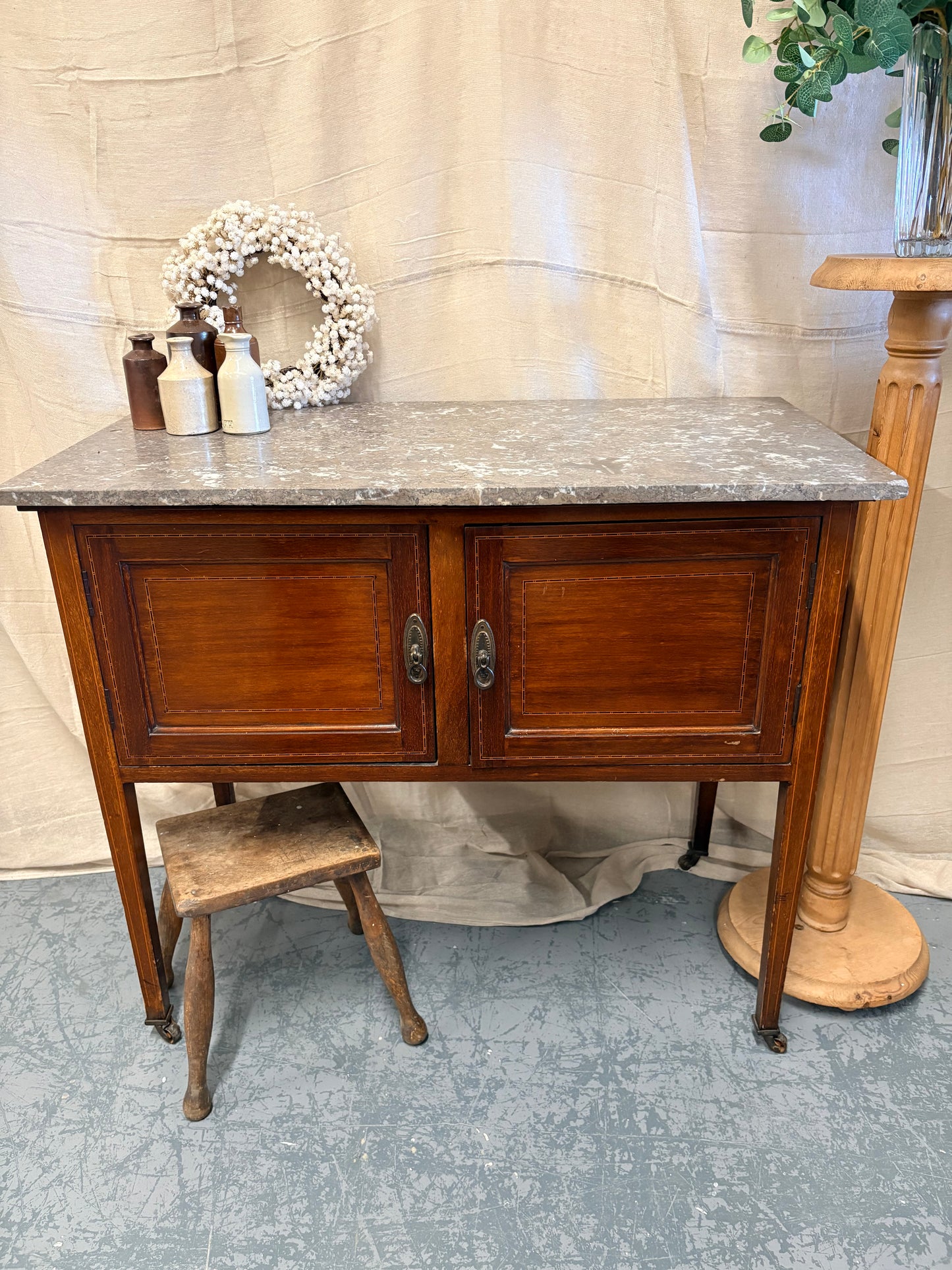 Beautiful Victorian Mahogany Marble Topped Washstand - table console