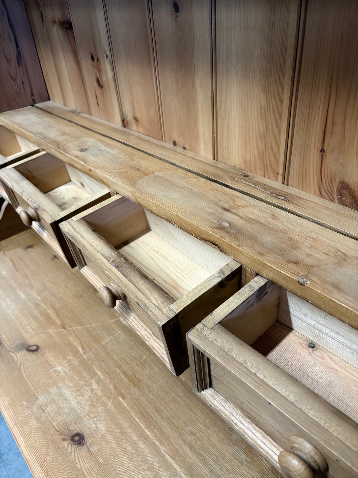 Large Solid Pine Traditional Country Kitchen Dresser Display Storage UK Delivery