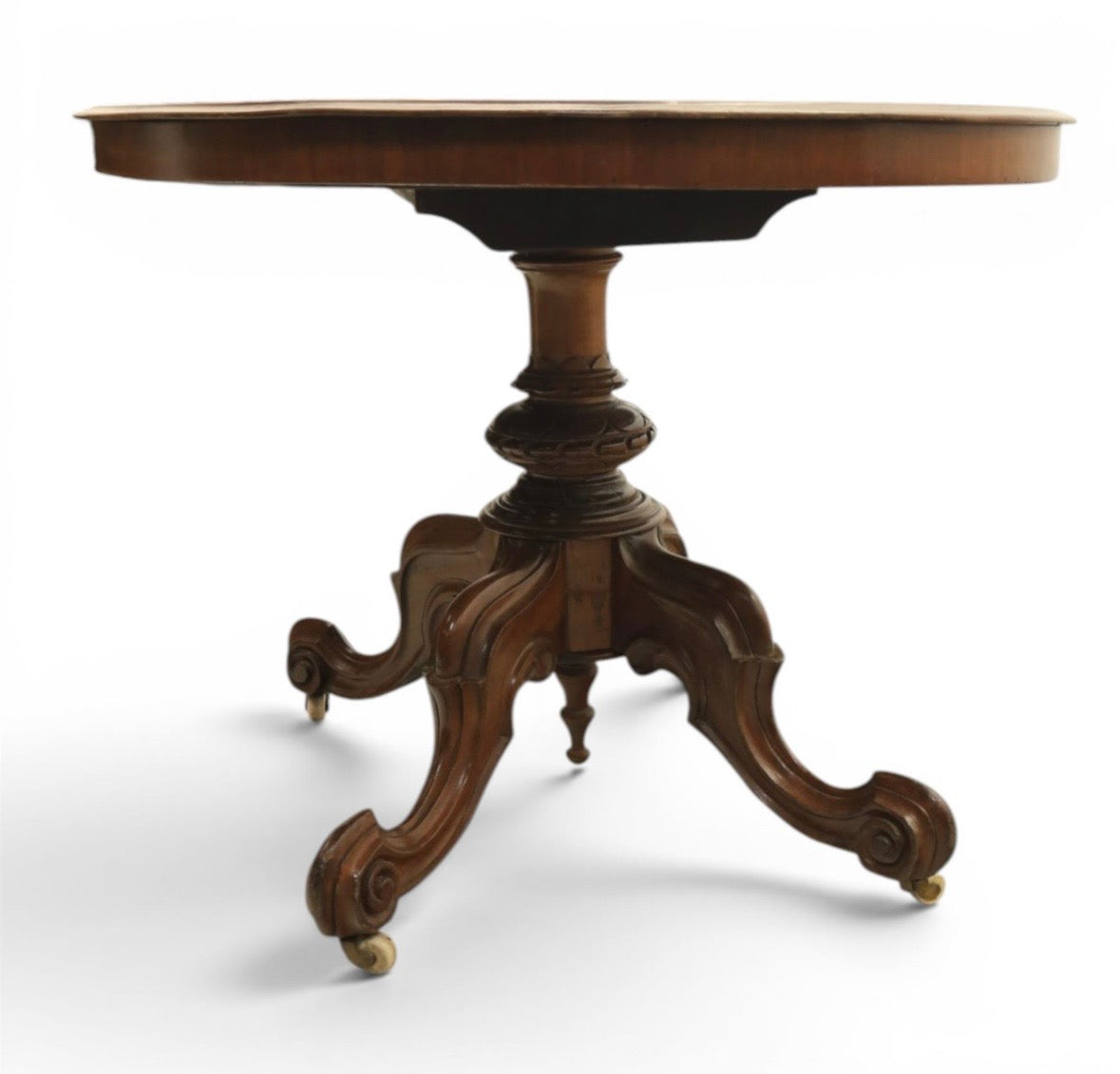Victorian Antique mahogany oval Dining table Carved legs on castors