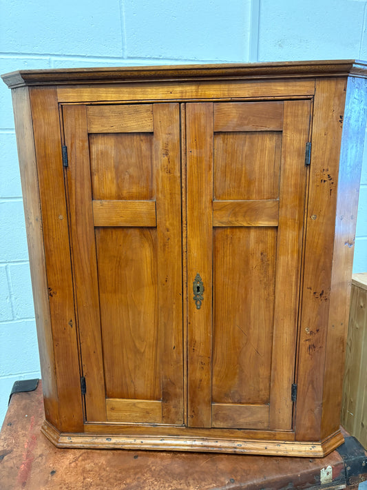 Antique wall hanging corner cupboard cabinet Good Colour
