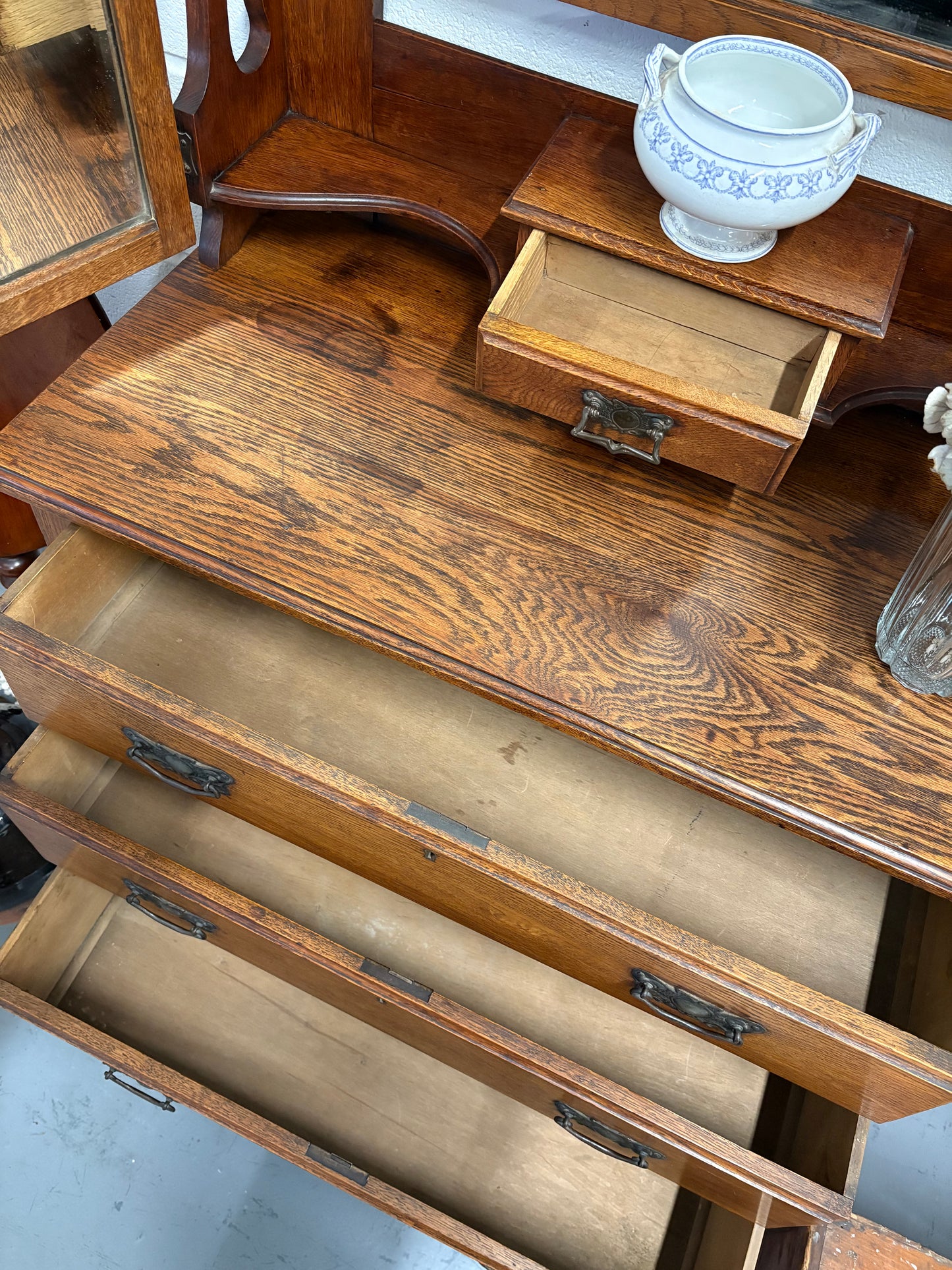 Edwardian Oak Antique Dressing Chest of Drawers with Mirrors