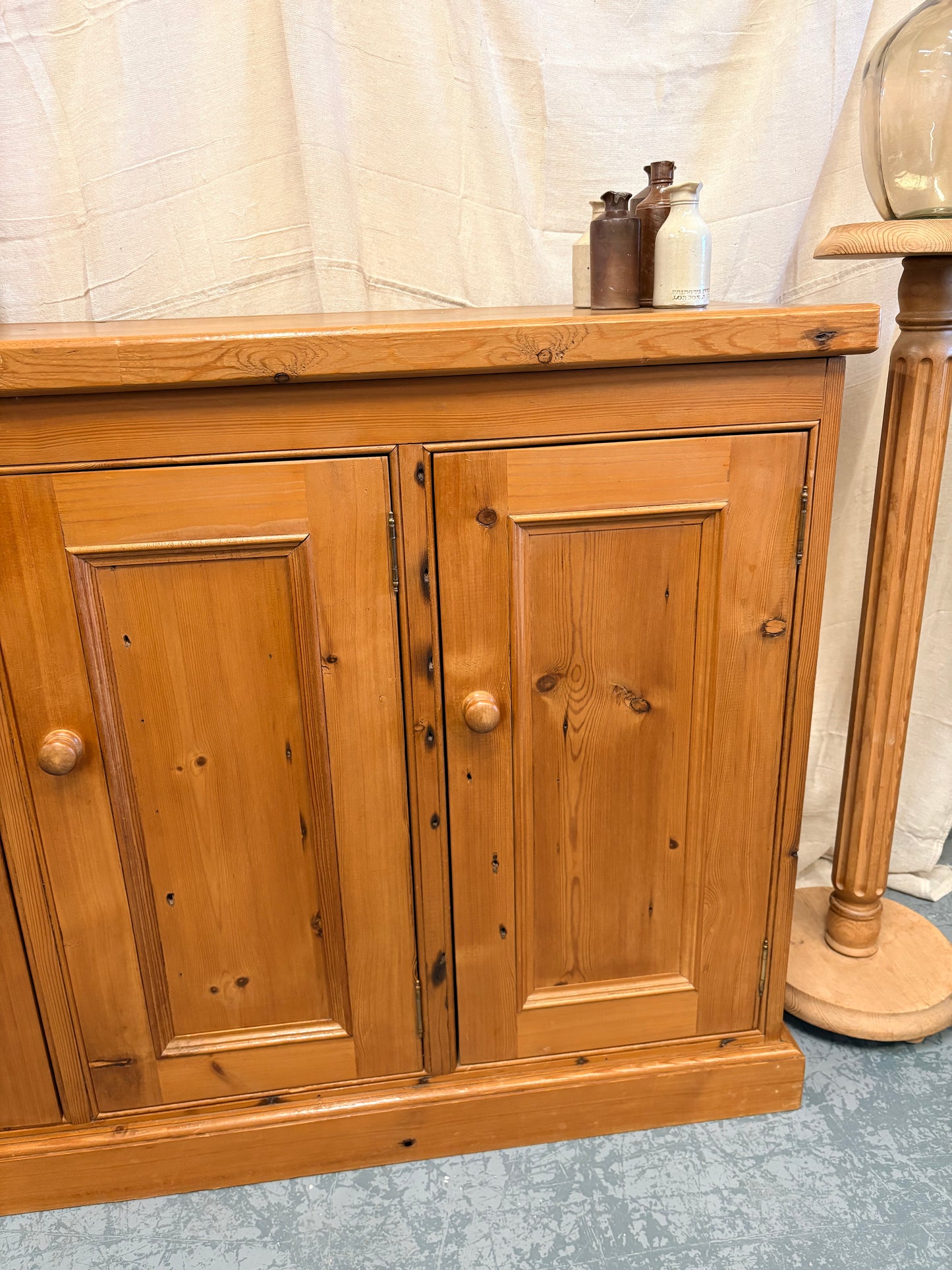 Quality Vintage pine 3 door Storage Cabinet Sideboard Country Farmhouse style
