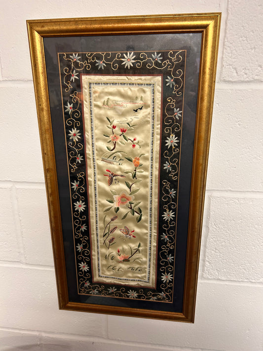 Beautiful Framed mounted Vintage Oriental Silk Embroidery piece