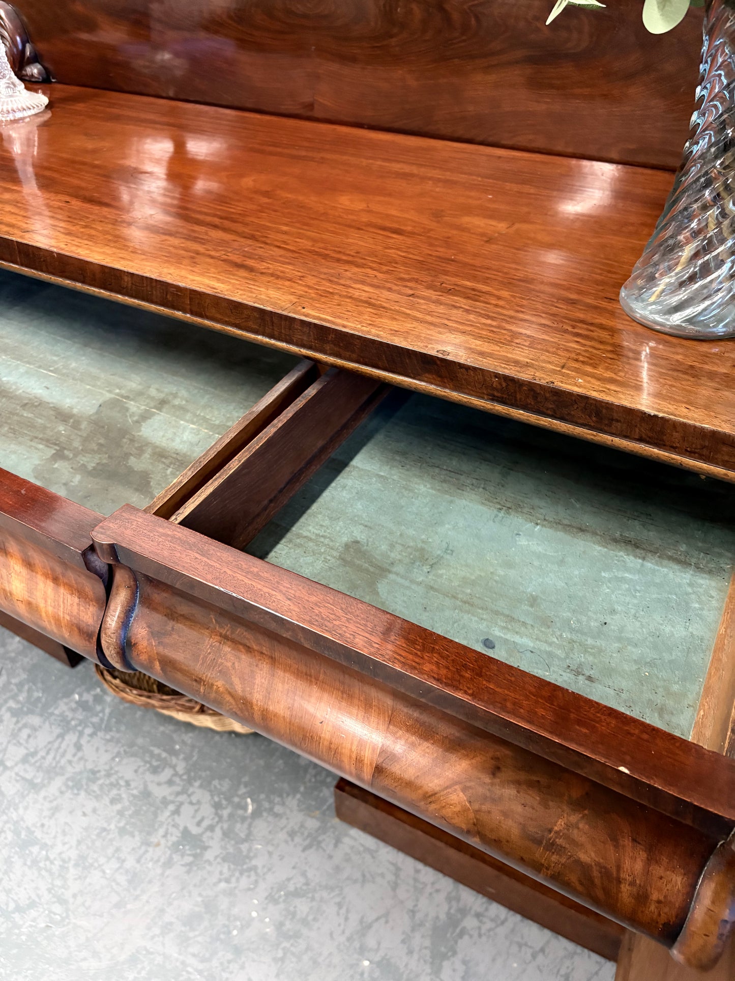 Carved Country House Victorian Mahogany sideboard Console table cupboard drawers