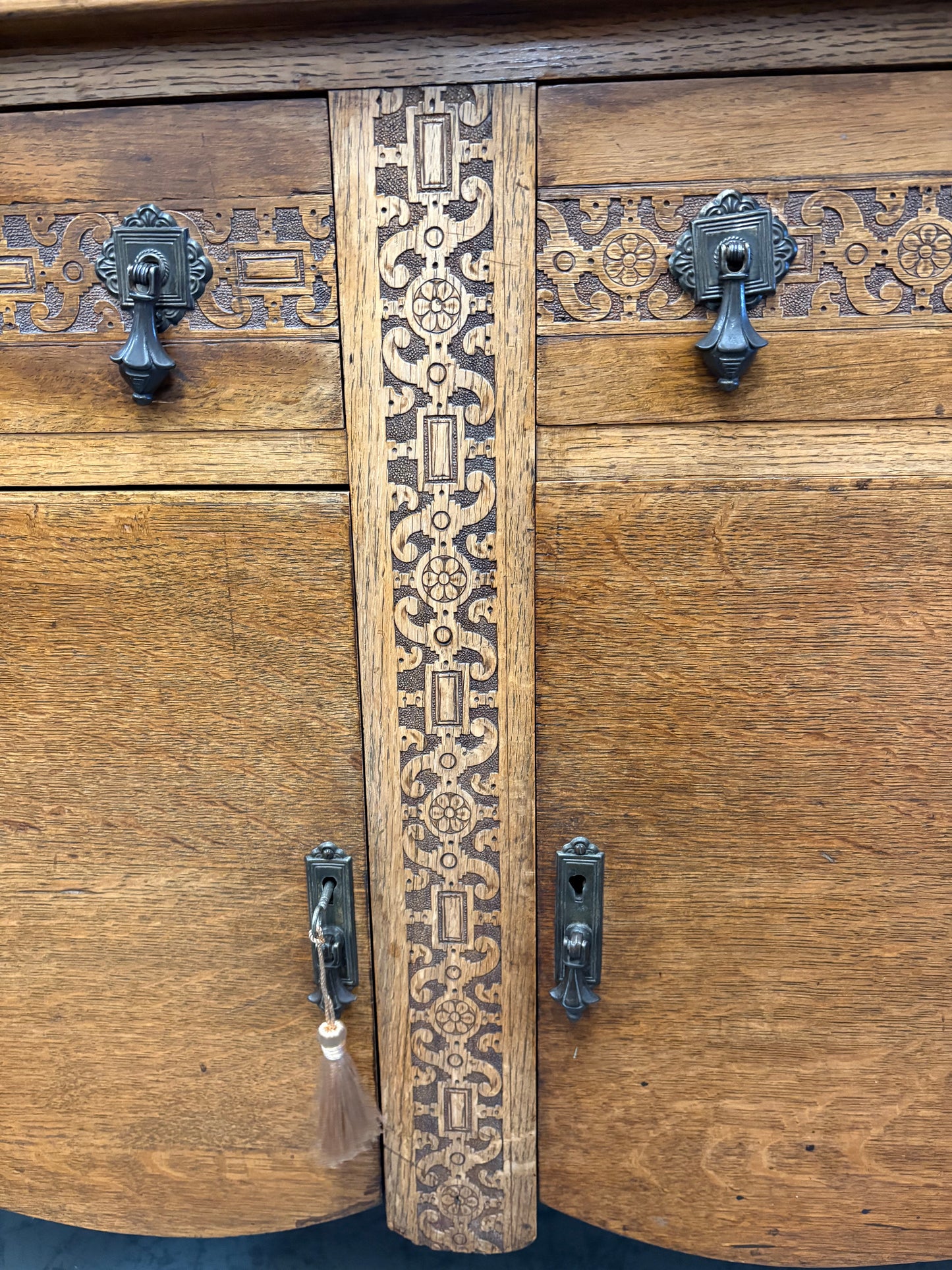 Antique Oak sideboard - Dresser Mirrored back - with Delivery