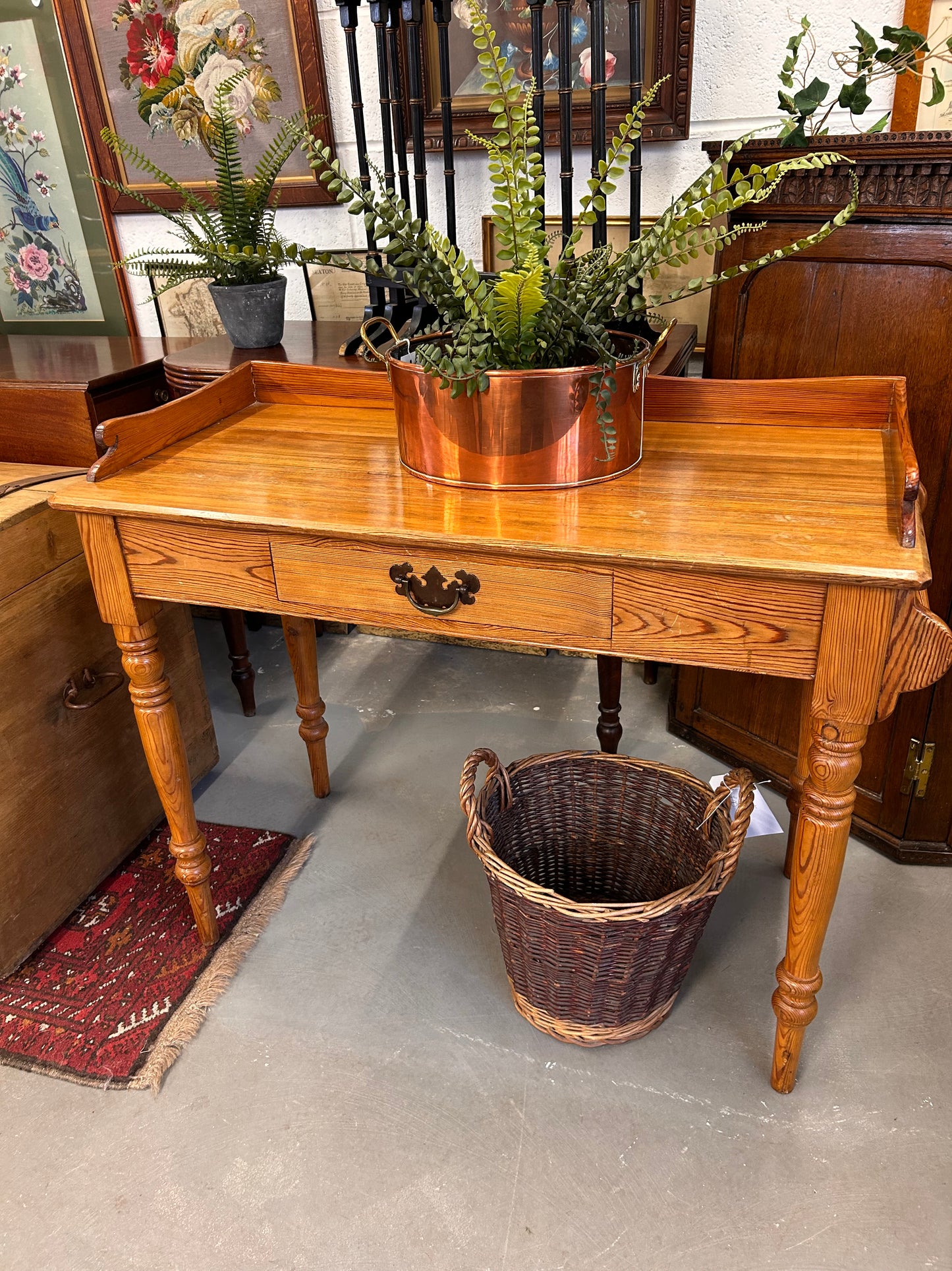 Beautiful Victorian Pitch Pine Washstand raised gallery back