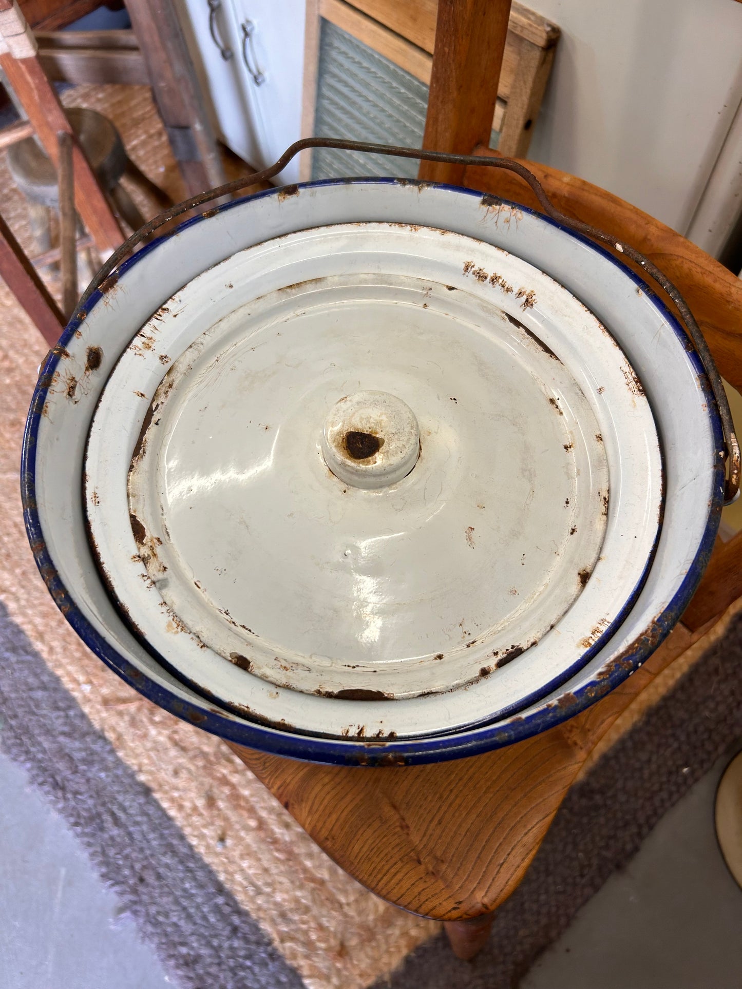 Vintage White Enamel Metal Bucket with lid and Handle - Watertight