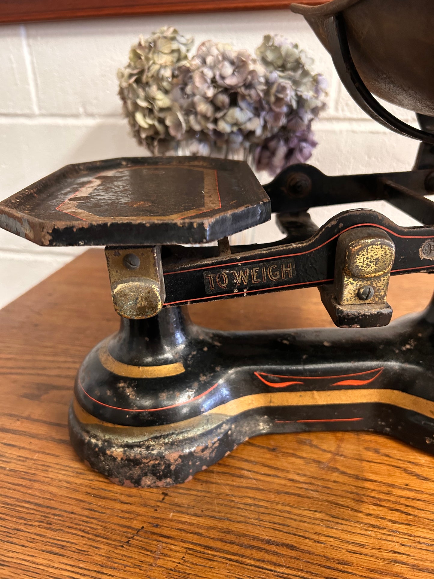 Rare Vintage Grocers Scales by Baxendales of Manchester no weights Good Condition