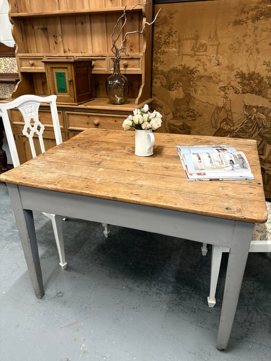 Victorian Pine Scrub top Farmhouse 4 seater kitchen Dining table