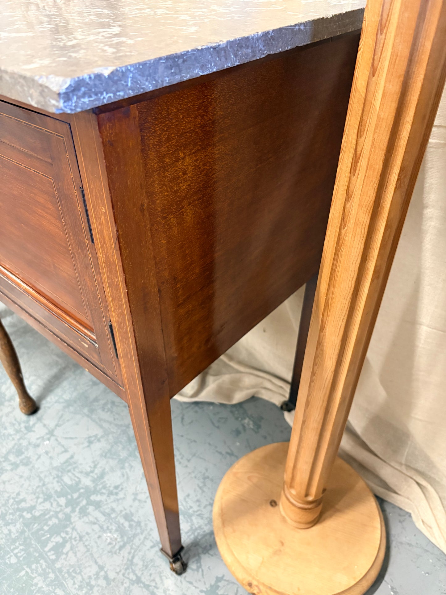 Beautiful Victorian Mahogany Marble Topped Washstand - table console