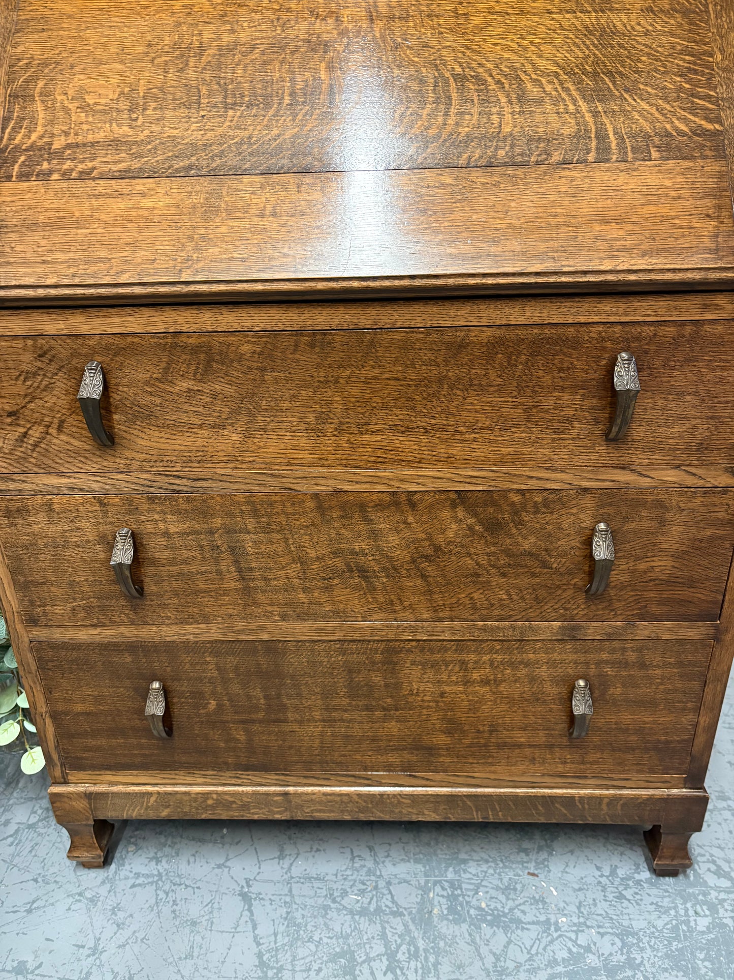Vintage Fold down Oak bureau writing desk drawers Superb item
