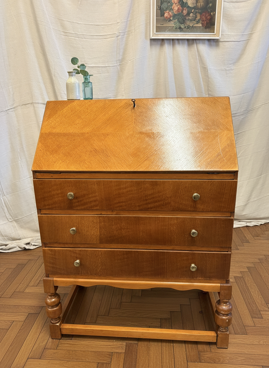 Superb Mid-Century bureau writing desk with storage drawers & Key