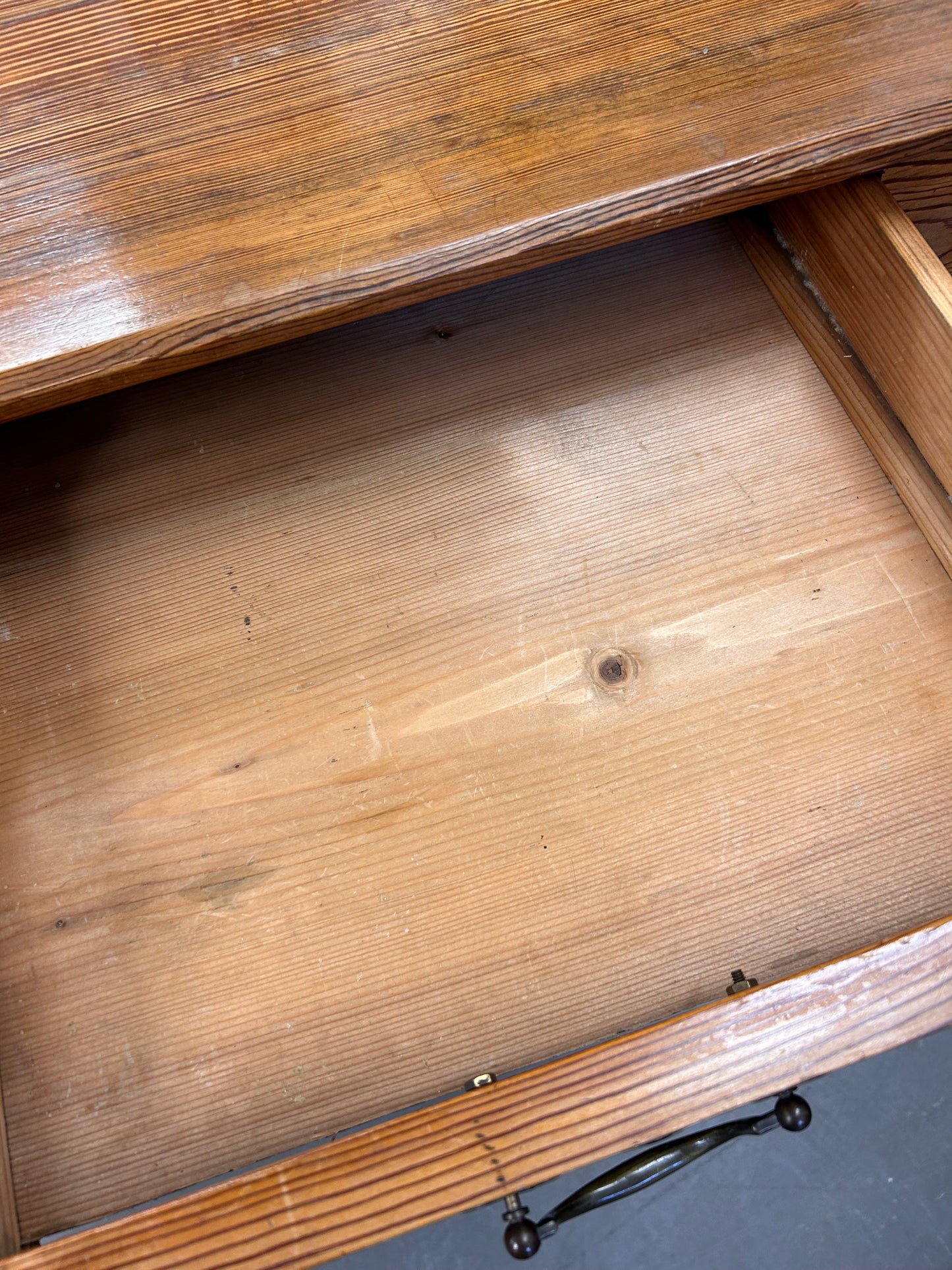 Beautiful Victorian Pitch Pine Washstand raised gallery back