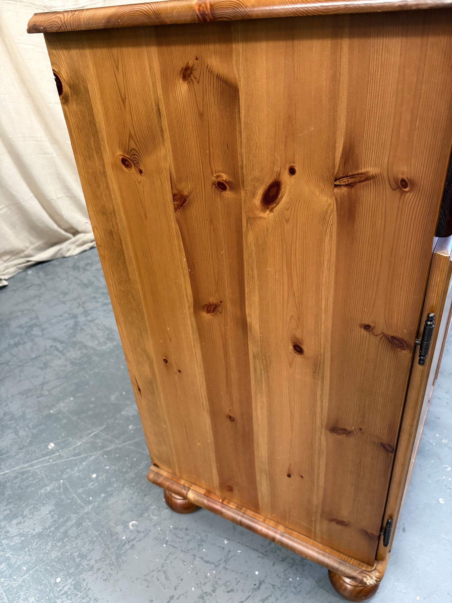Vintage Solid pine Storage Cabinet Sideboard Country Farmhouse style