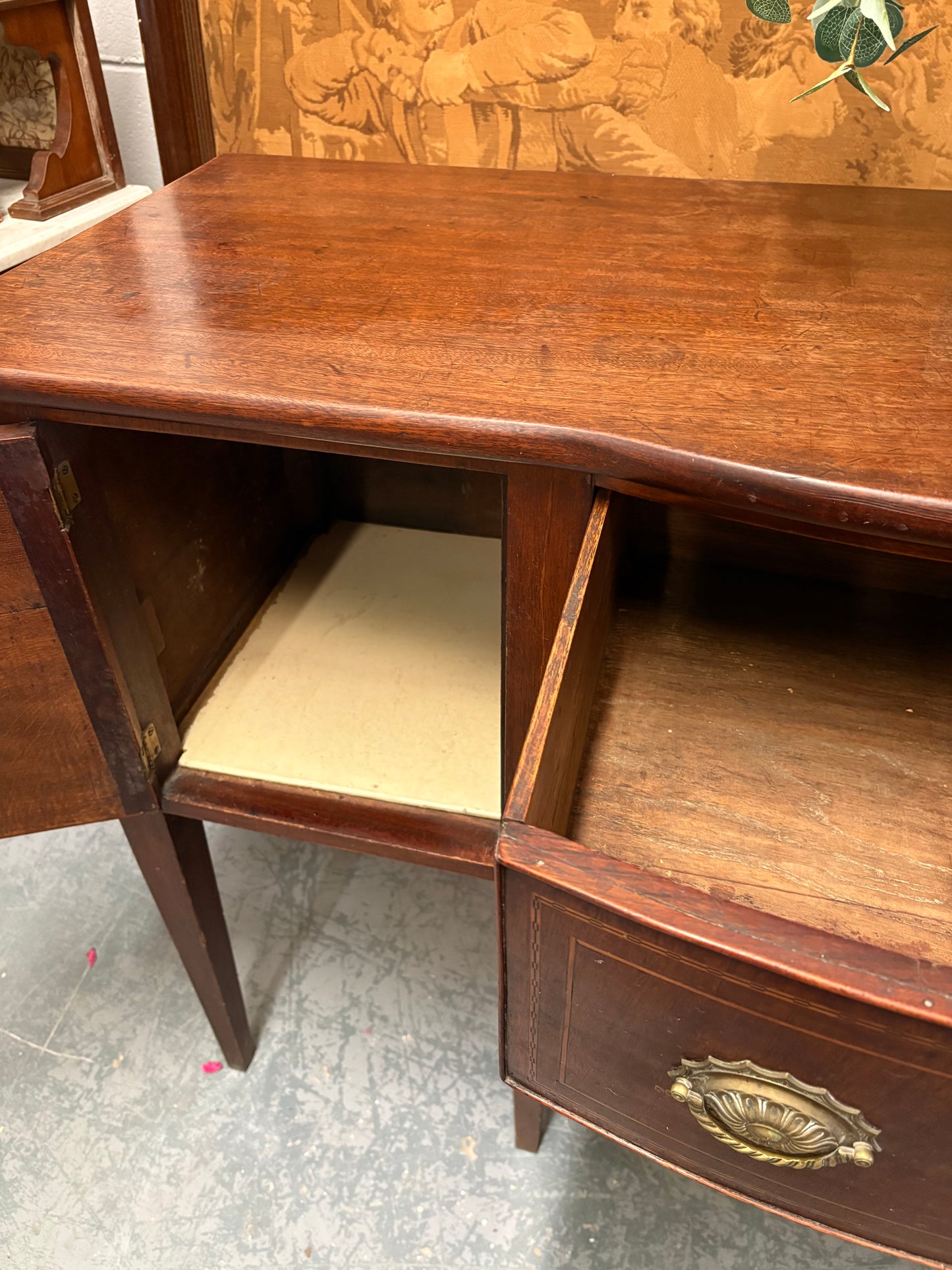 Country House Antique Georgian Mahogany sideboard Console table cupboard