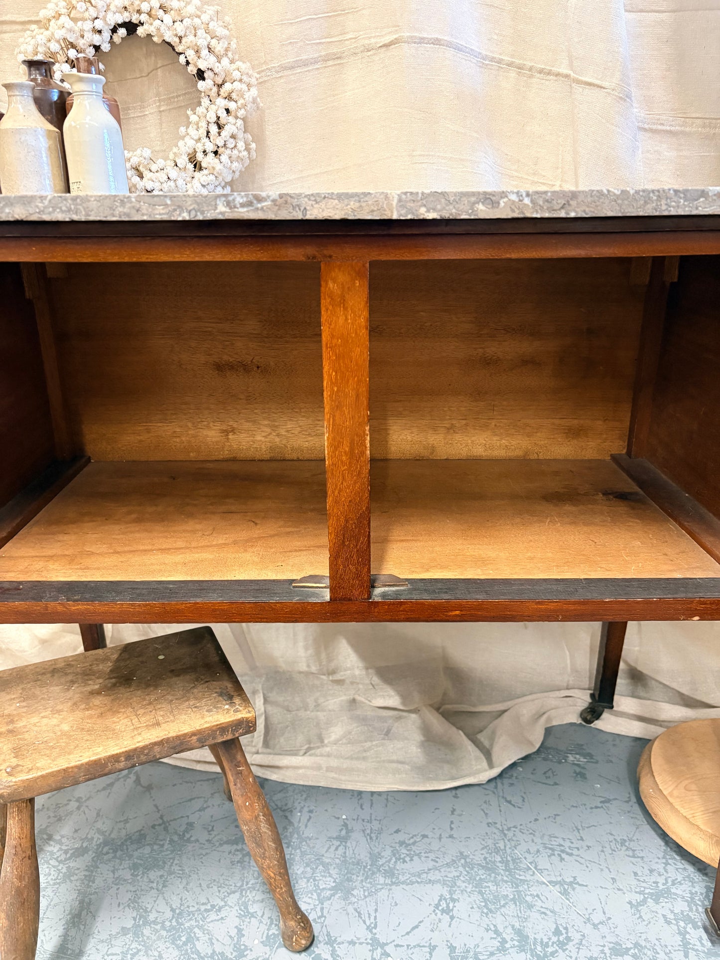 Beautiful Victorian Mahogany Marble Topped Washstand - table console