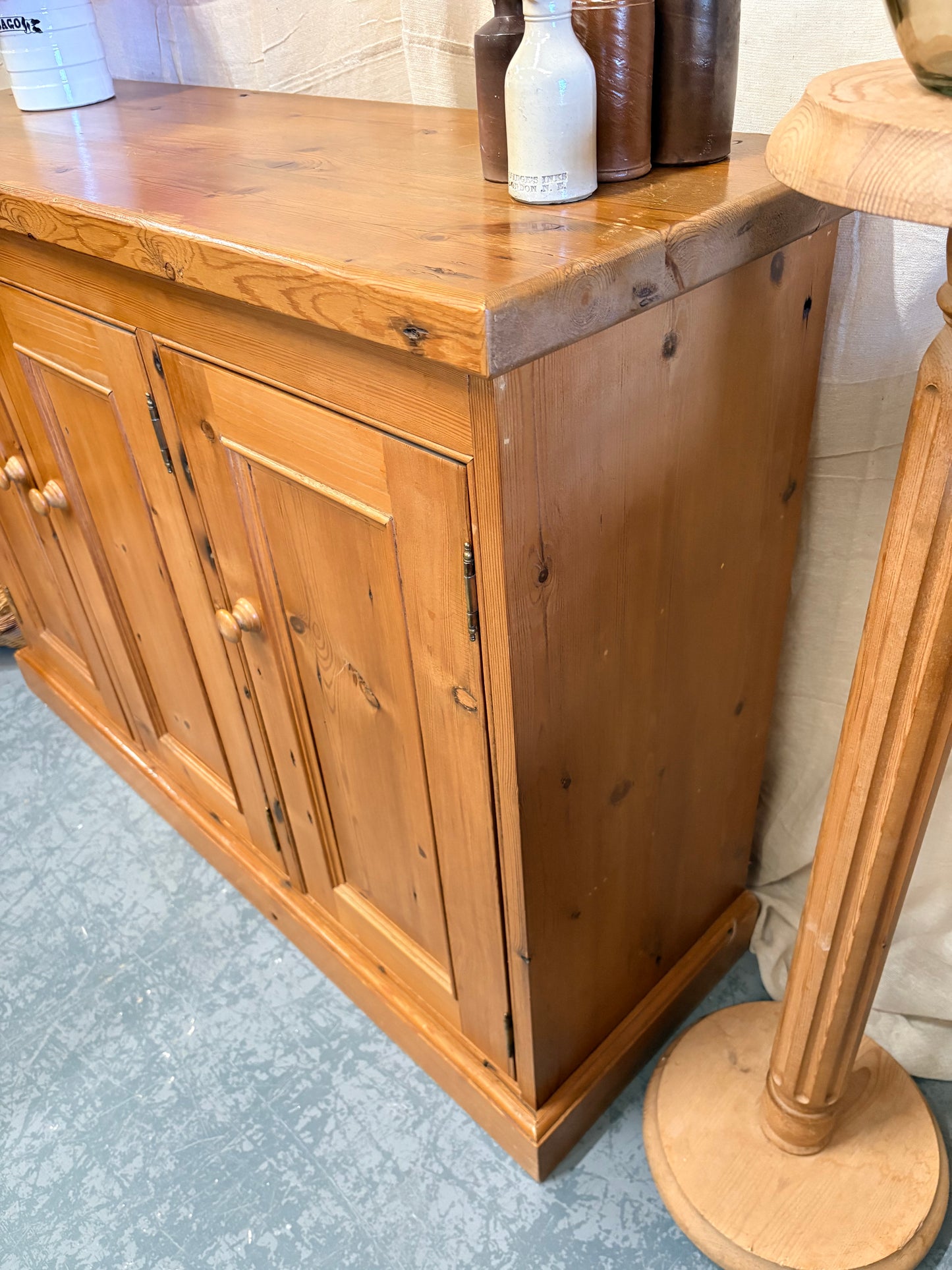 Quality Vintage pine 3 door Storage Cabinet Sideboard Country Farmhouse style