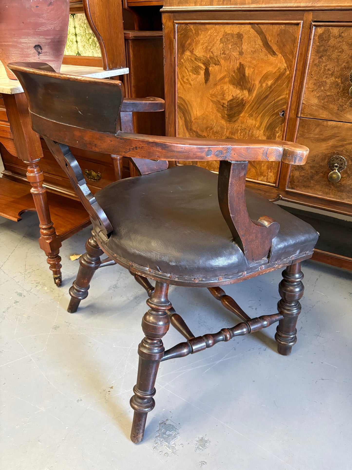 Smokers Bow armchair - solid sturdy. Beautiful quality item.  Great desk chair