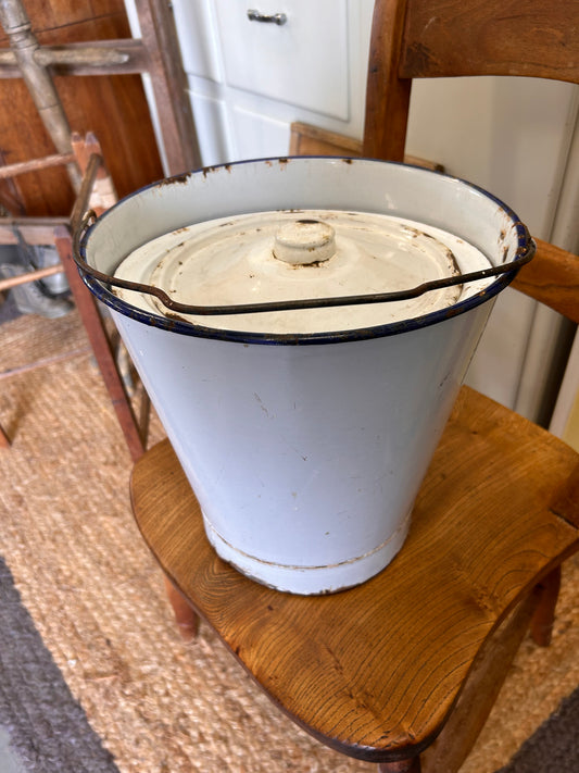 Vintage White Enamel Metal Bucket with lid and Handle - Watertight