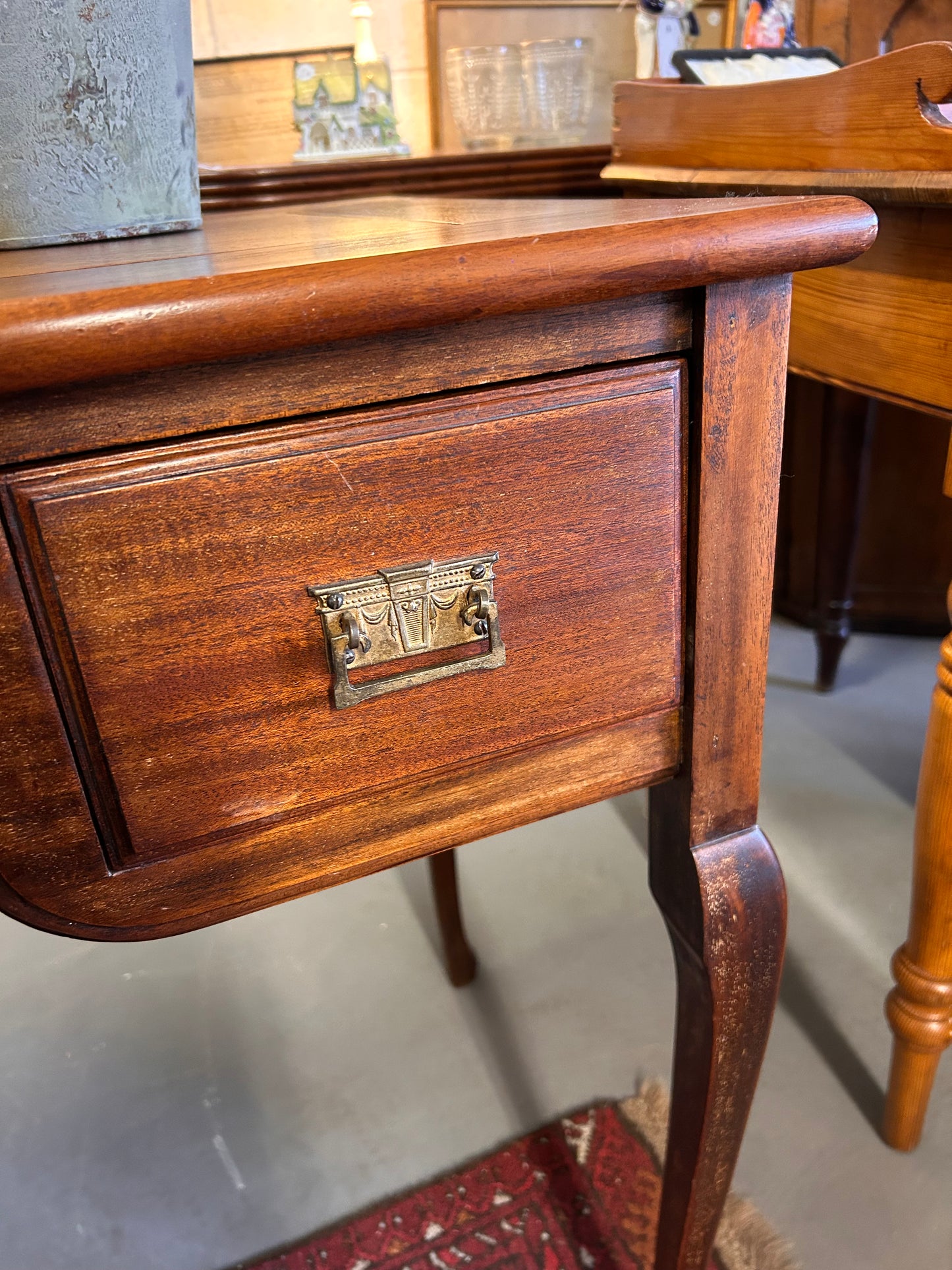 Lovely Vintage Quality Satinwood console table desk with drawers