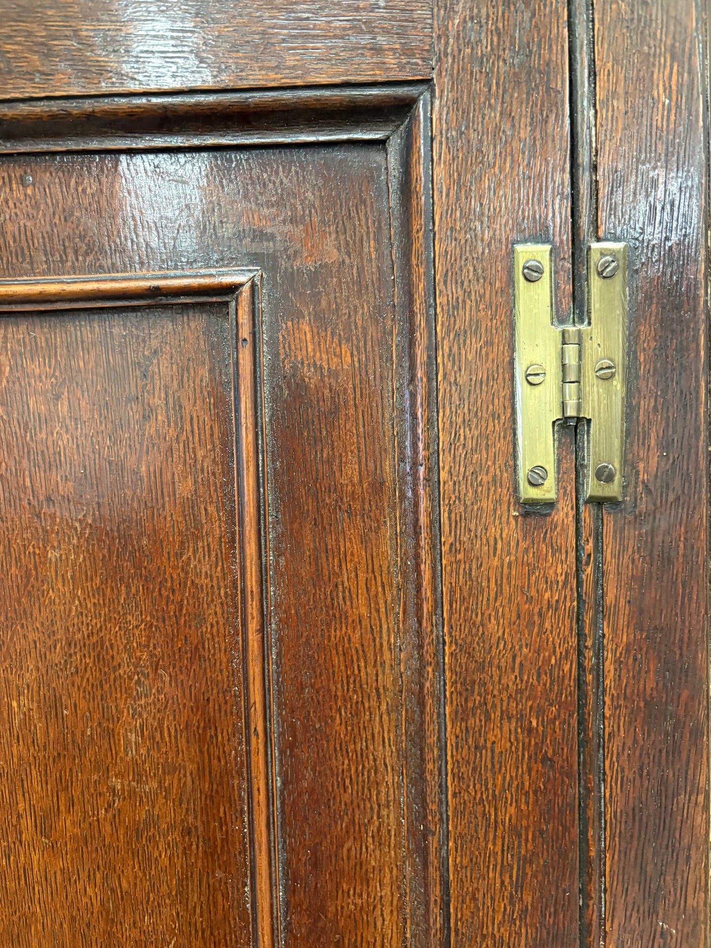 Large Antique Georgian Oak wall hanging corner cupboard cabinet