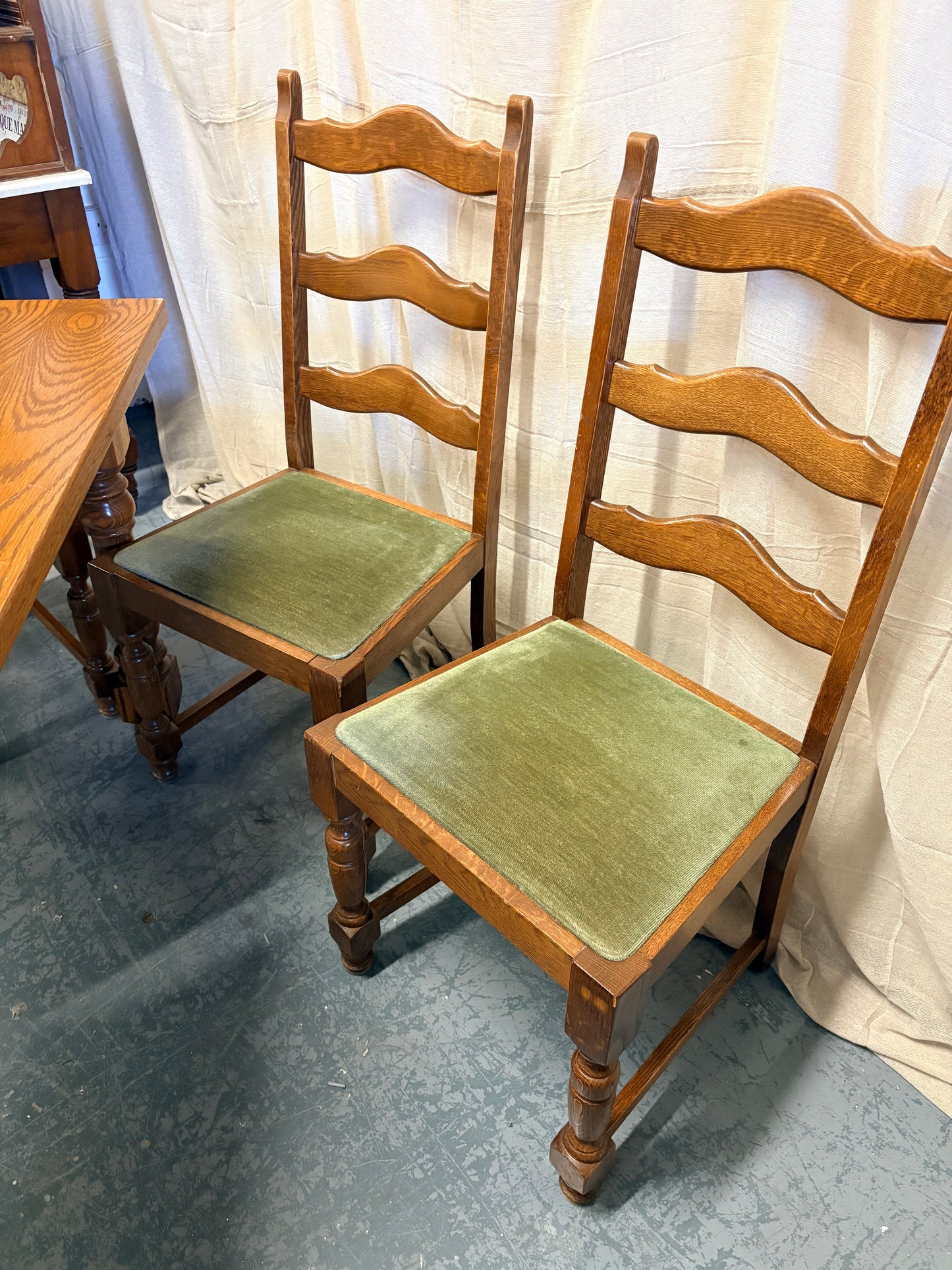 Belgium Oak Refectory Dining table with 6 Wavy Back Chairs