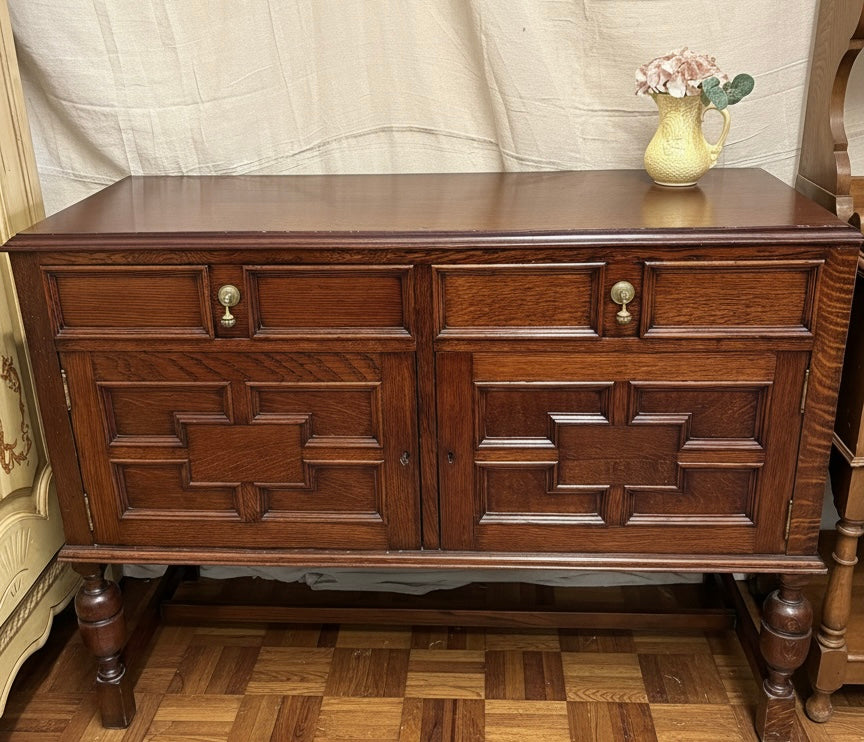 Early 20thC Super Quality Jacobean Revival carved oak sideboard Geometric Design