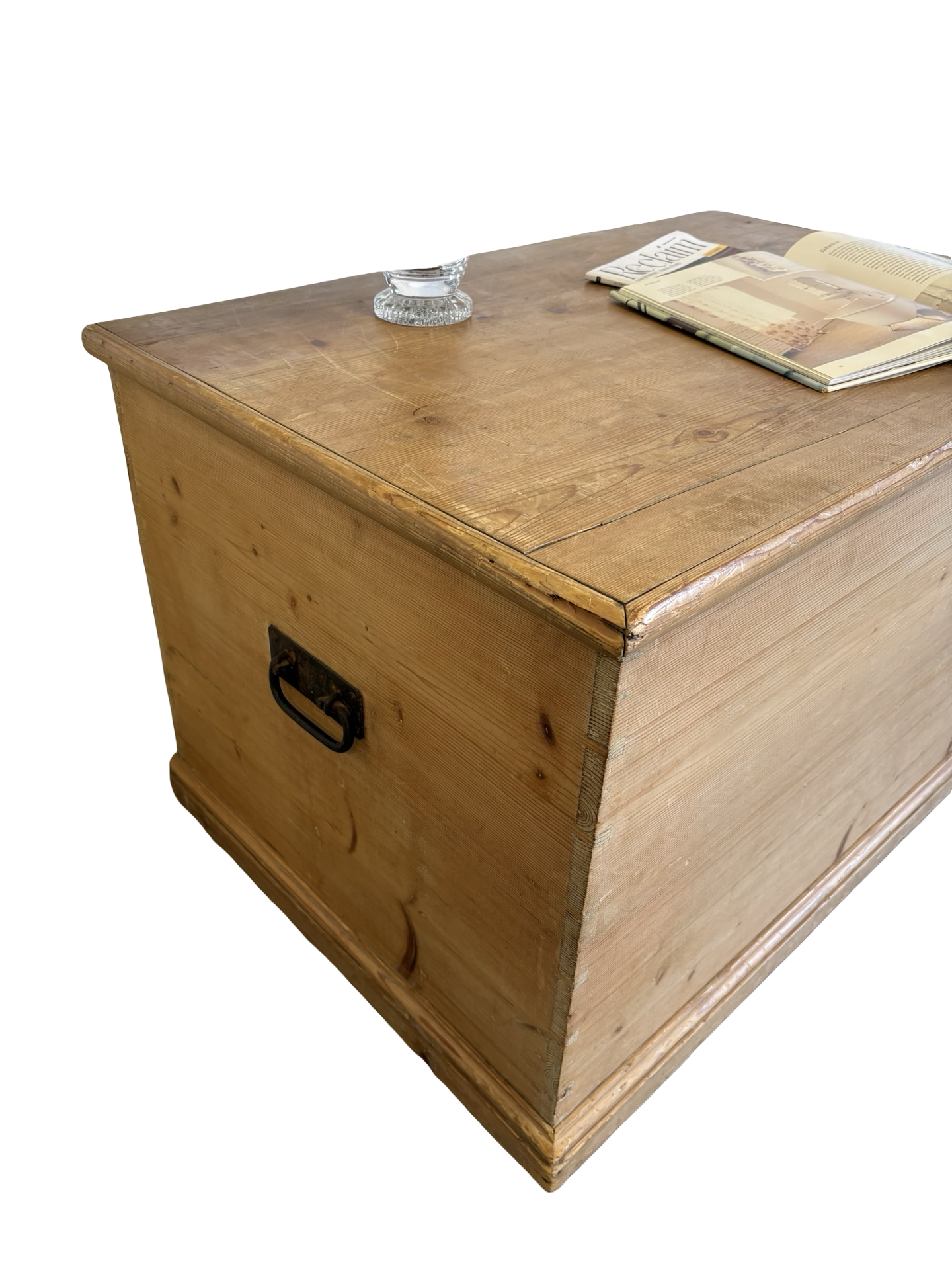 Excellent Victorian stripped pine blanket box / trunk / coffee table / storage chest