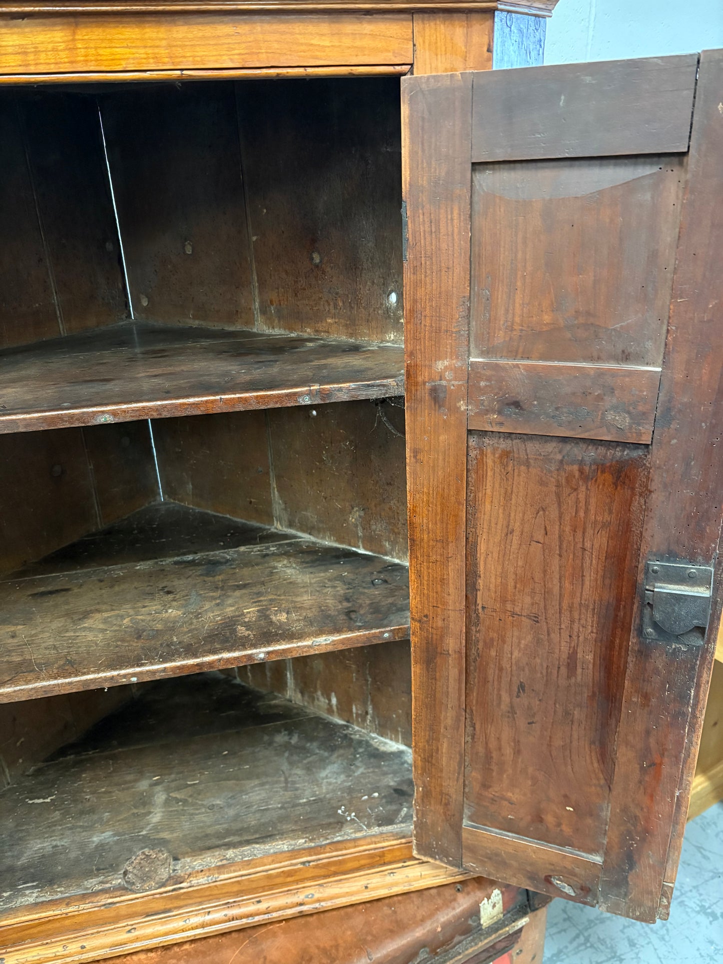 Antique wall hanging corner cupboard cabinet Good Colour