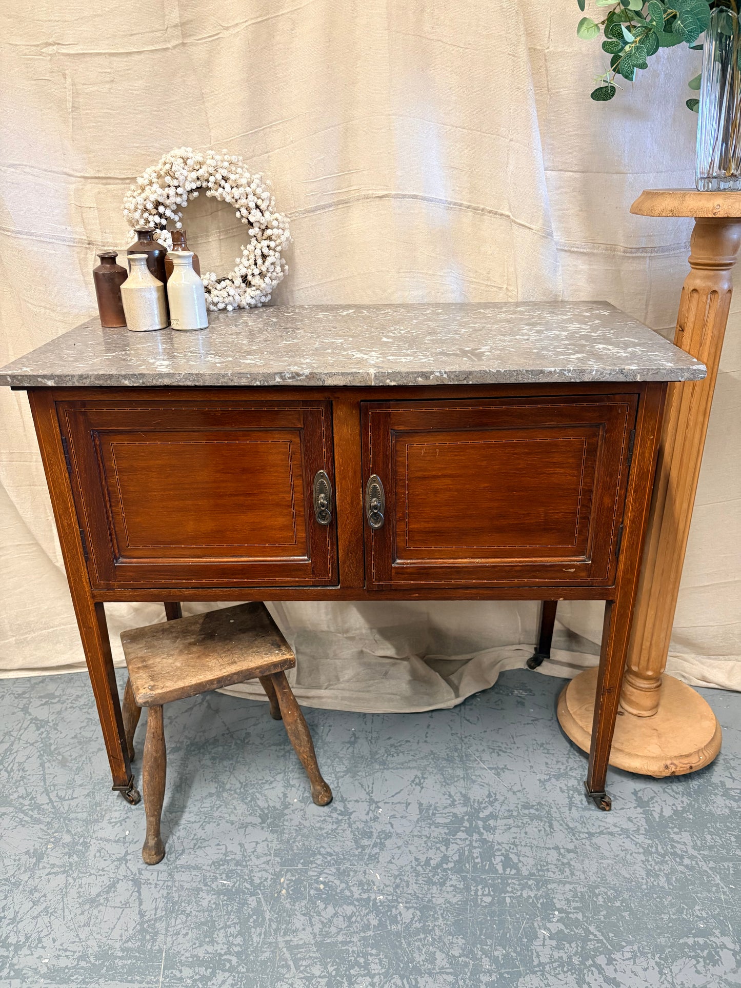 Beautiful Victorian Mahogany Marble Topped Washstand - table console