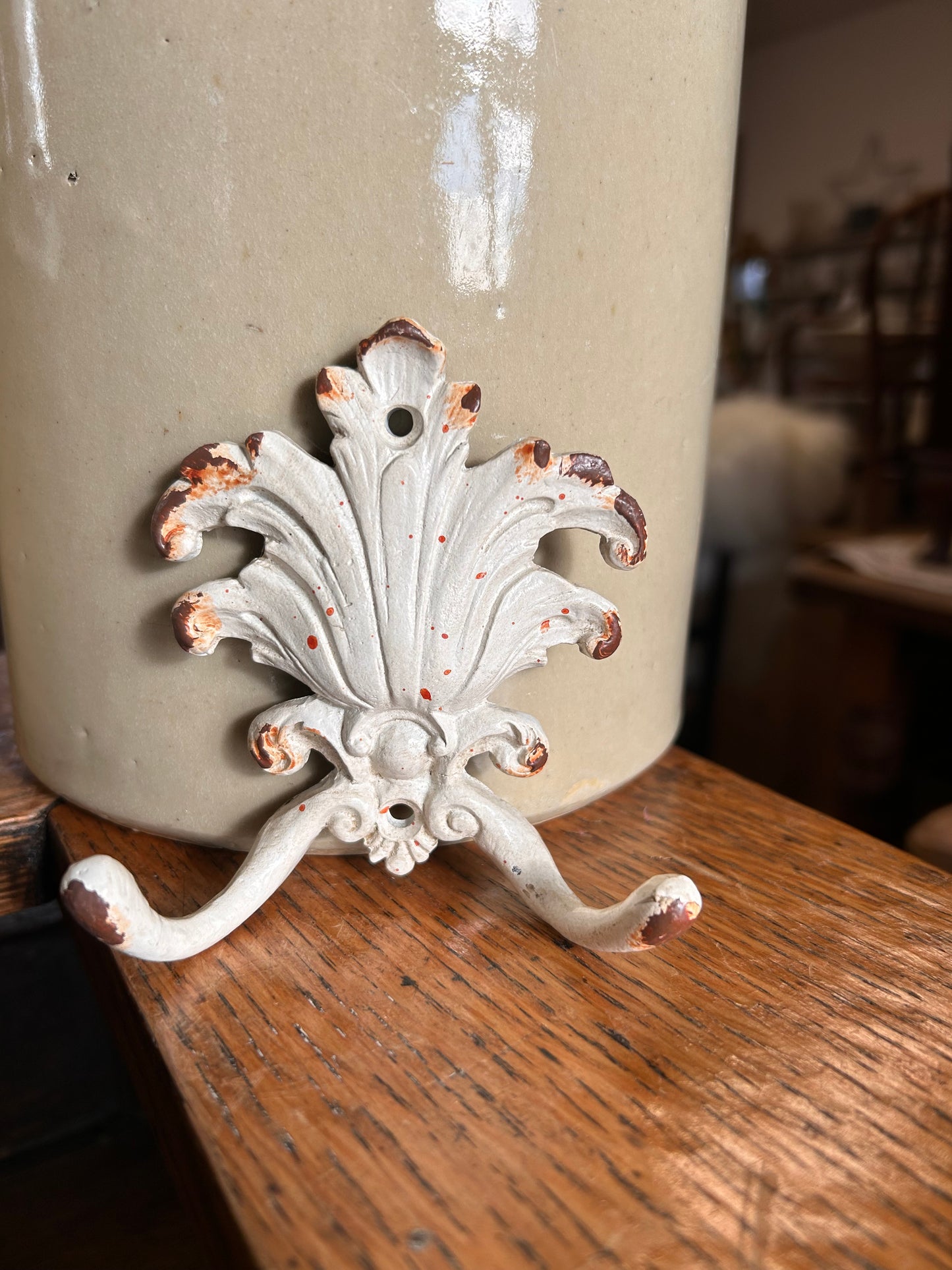 White Painted metal Rusty twin acanthus wall hook