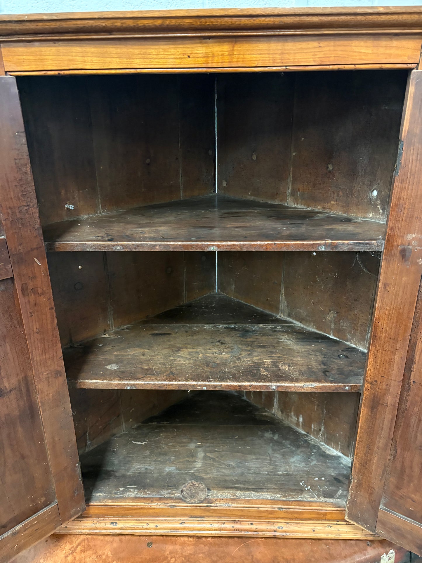 Antique wall hanging corner cupboard cabinet Good Colour