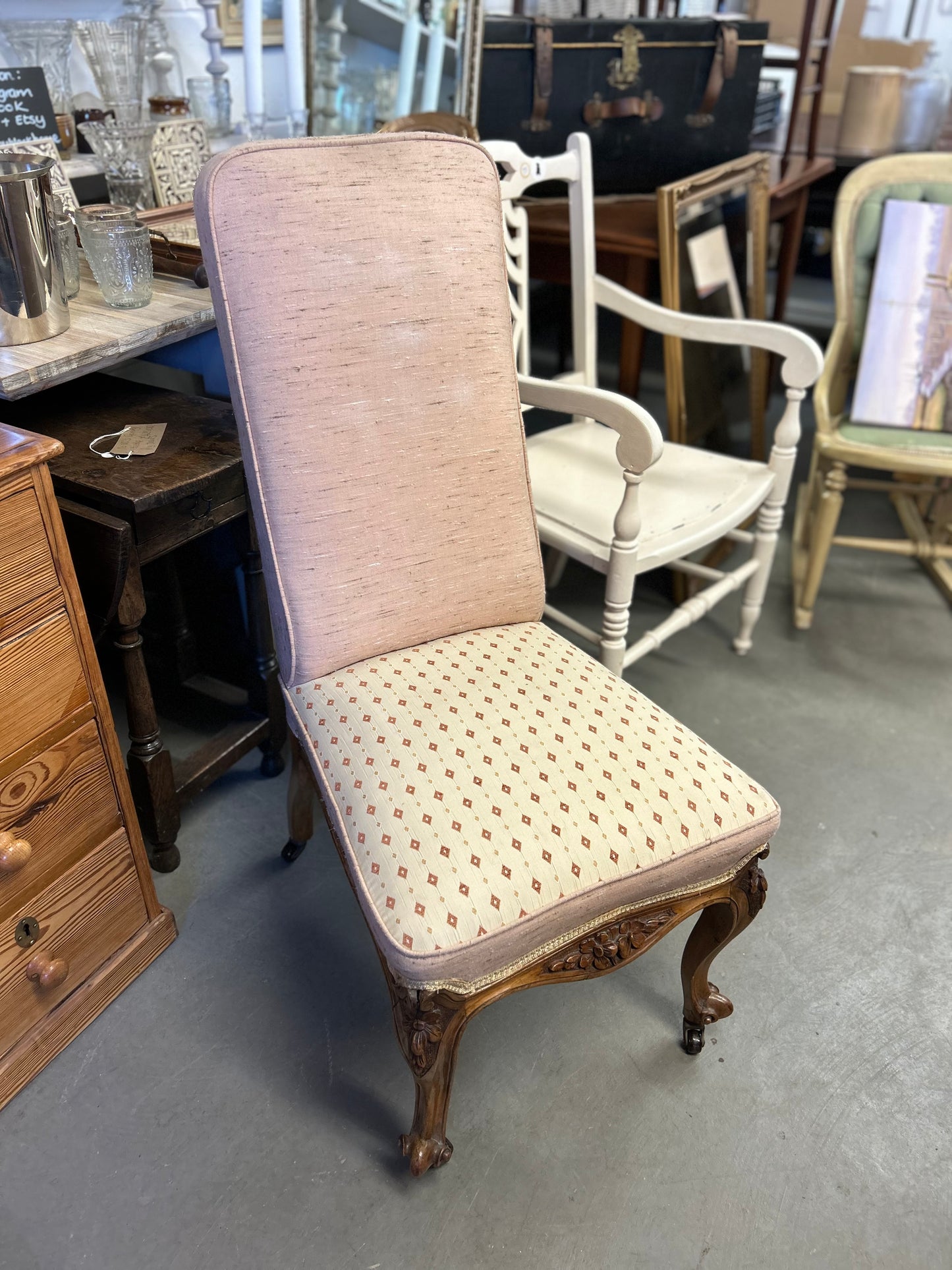 Beautiful Victorian walnut wood dusky pink chair with castors great condition